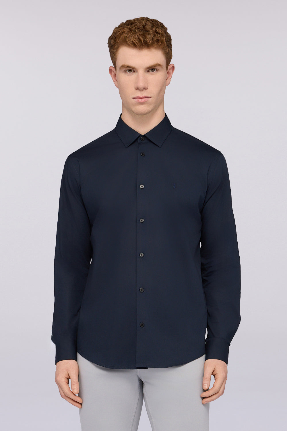 Camicia regular fit in popeline 1|dd7f1eef819699930d7ee2d75c5d4bfc31cd716f72ee4e7a68f5bc4ac8b329fc