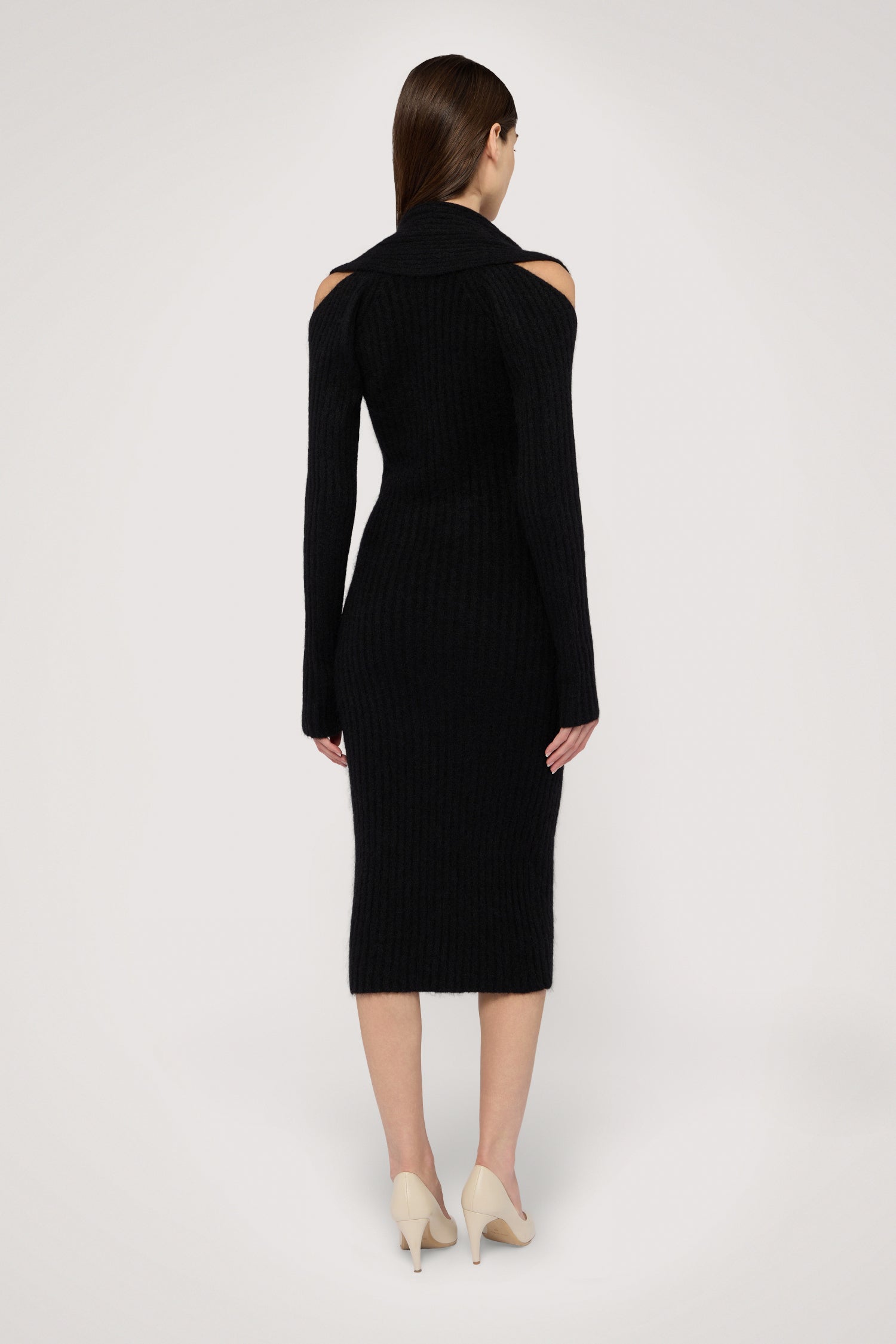 Abito in maglia incrociato in misto mohair 3|8caa248712511c12245656cd4e3ae01ce8fa220e465cb0e191b1bdde160b55d7