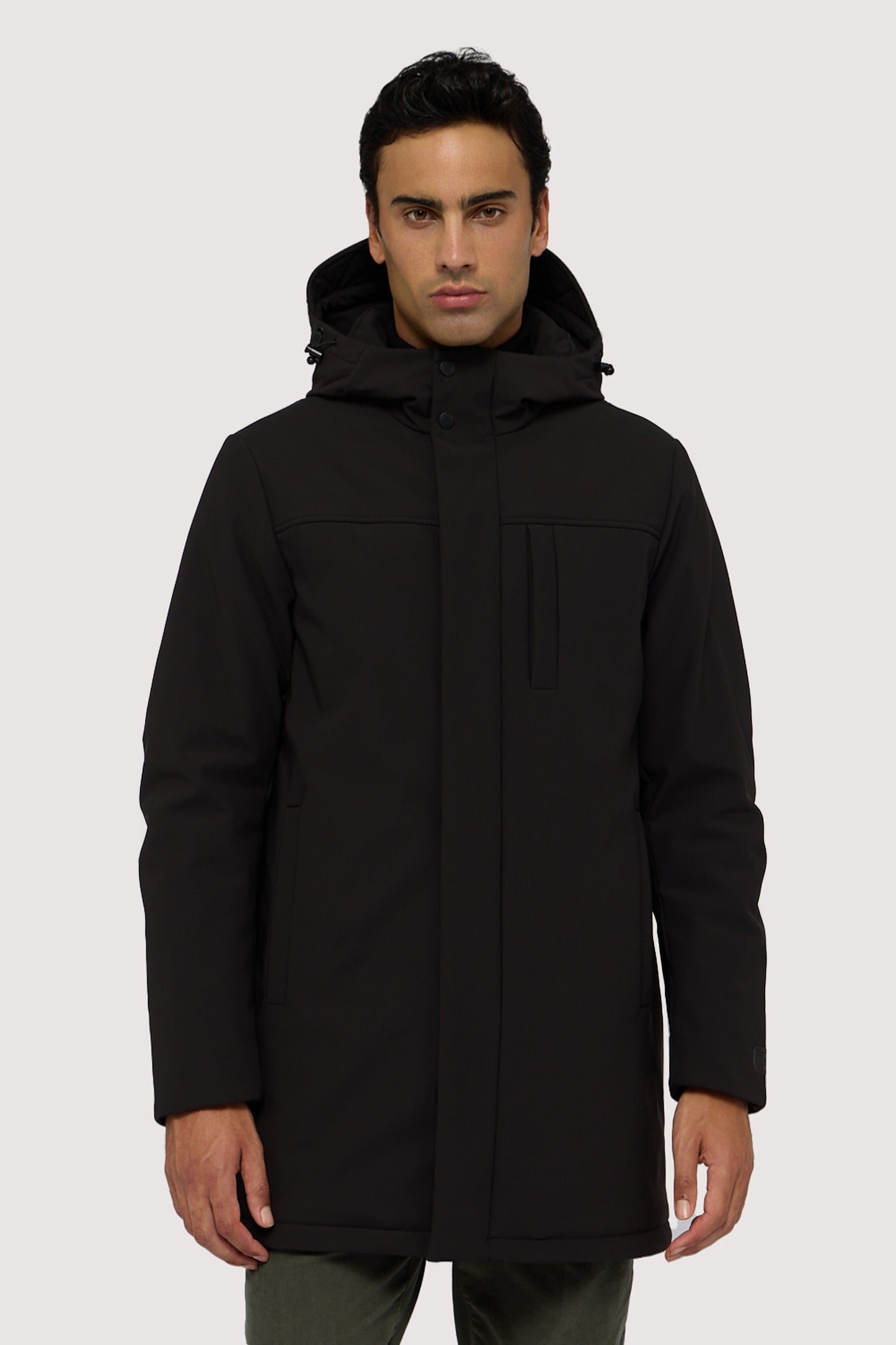Giubbino con cappuccio in tessuto tecnico 1|a678916260f28b6ec405b0838abbbdc98cb7722679fb69314d4aa2fad9c981db