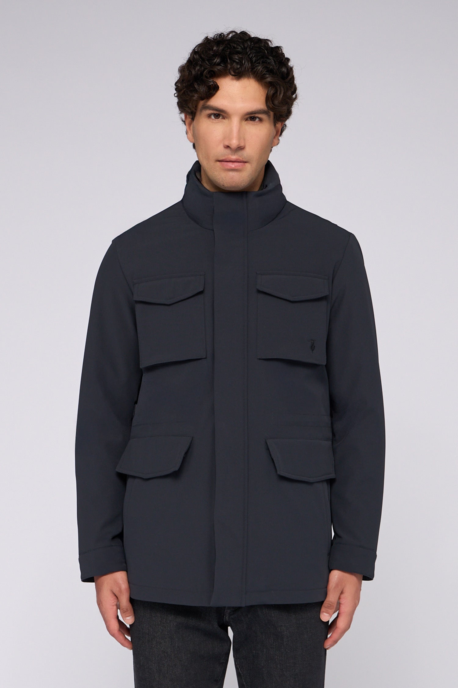 Field jacket in tessuto tecnico 1|3a8b27f75aa4dc770f37e0e7e86a3649ee137b55bdf33b192302d528ec452220