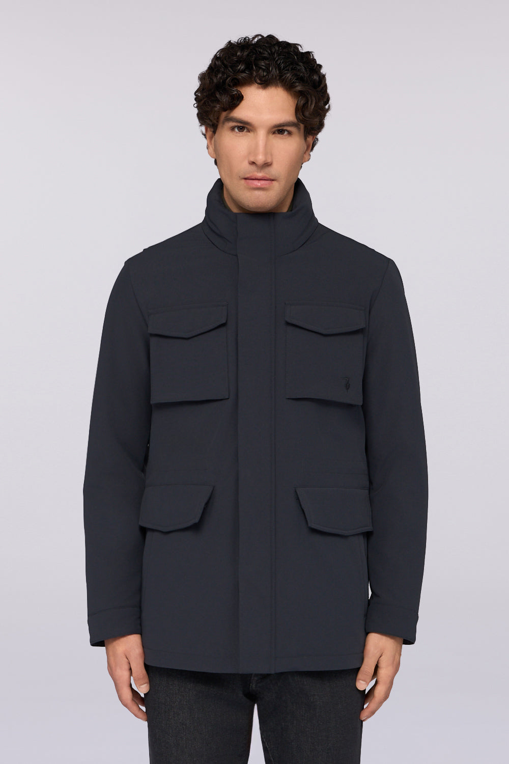 Field jacket in tessuto tecnico 2|3a8b27f75aa4dc770f37e0e7e86a3649ee137b55bdf33b192302d528ec452220