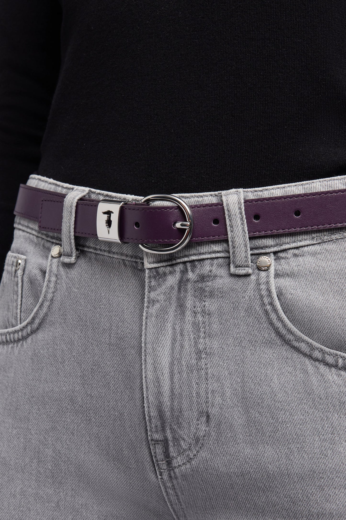Cintura in vitello con cut-out levriero 4|29d9217eb40945a7635437013bb5339ae8311ca8e50352a5829b01c43d545067