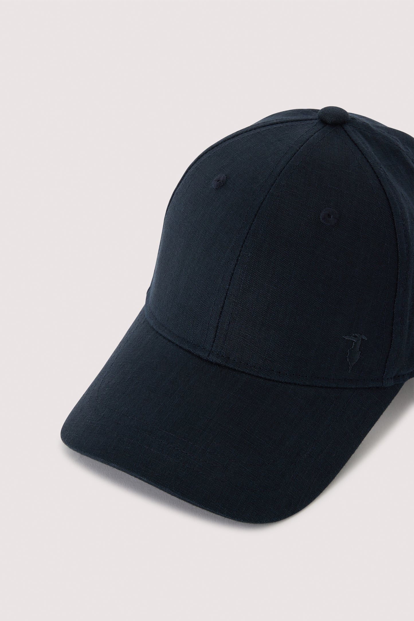 Cappello da baseball in lino con ricamo 4|04528011122ccd9f7ce035ae9a01602250cea4e1b4dd0ea6554129938e8e7094