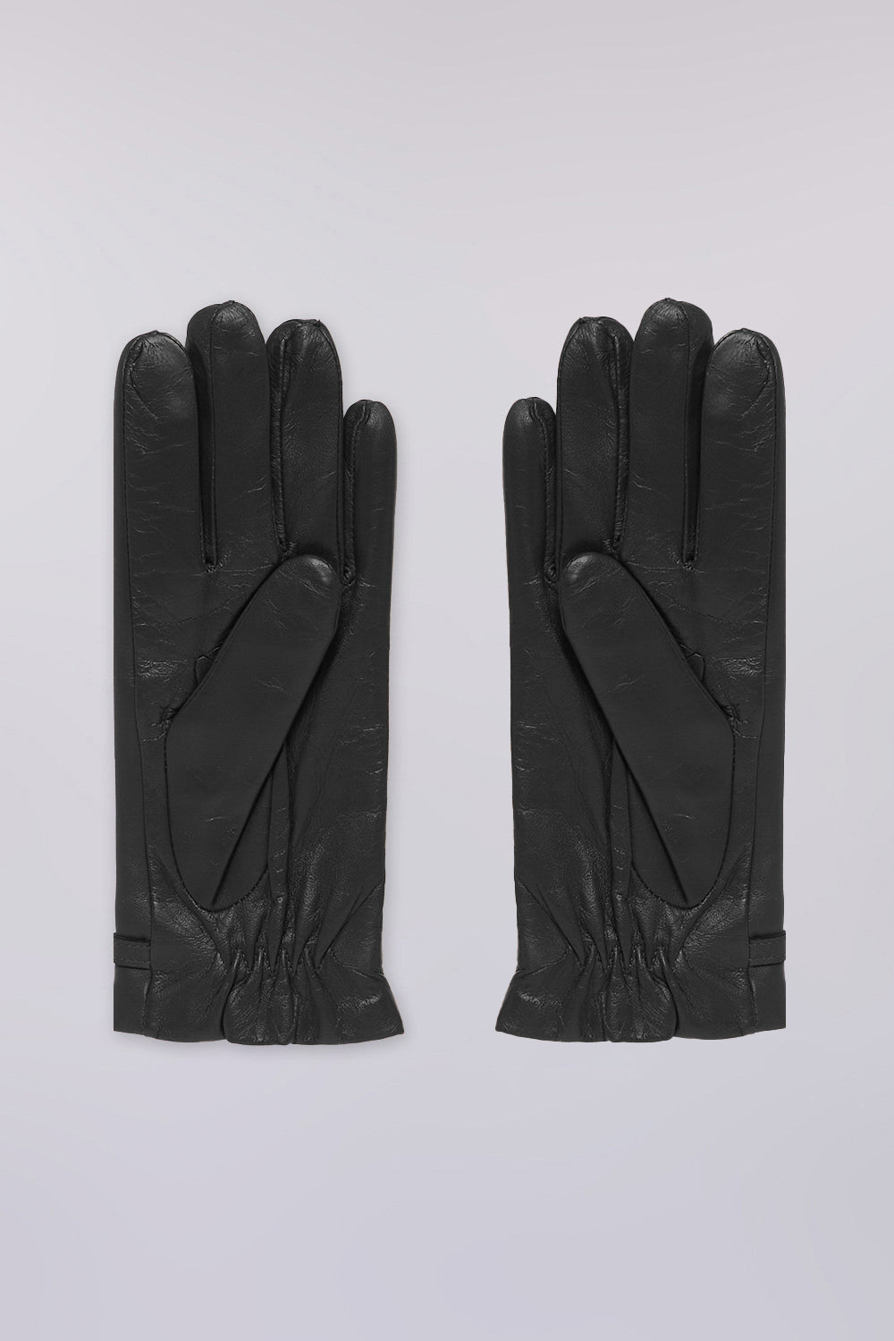 Guanti in nappa con applicazione metallica 2|74762ddaea8343f3e17b370c98cd9993e5406d02233288270471f8b210dede6e