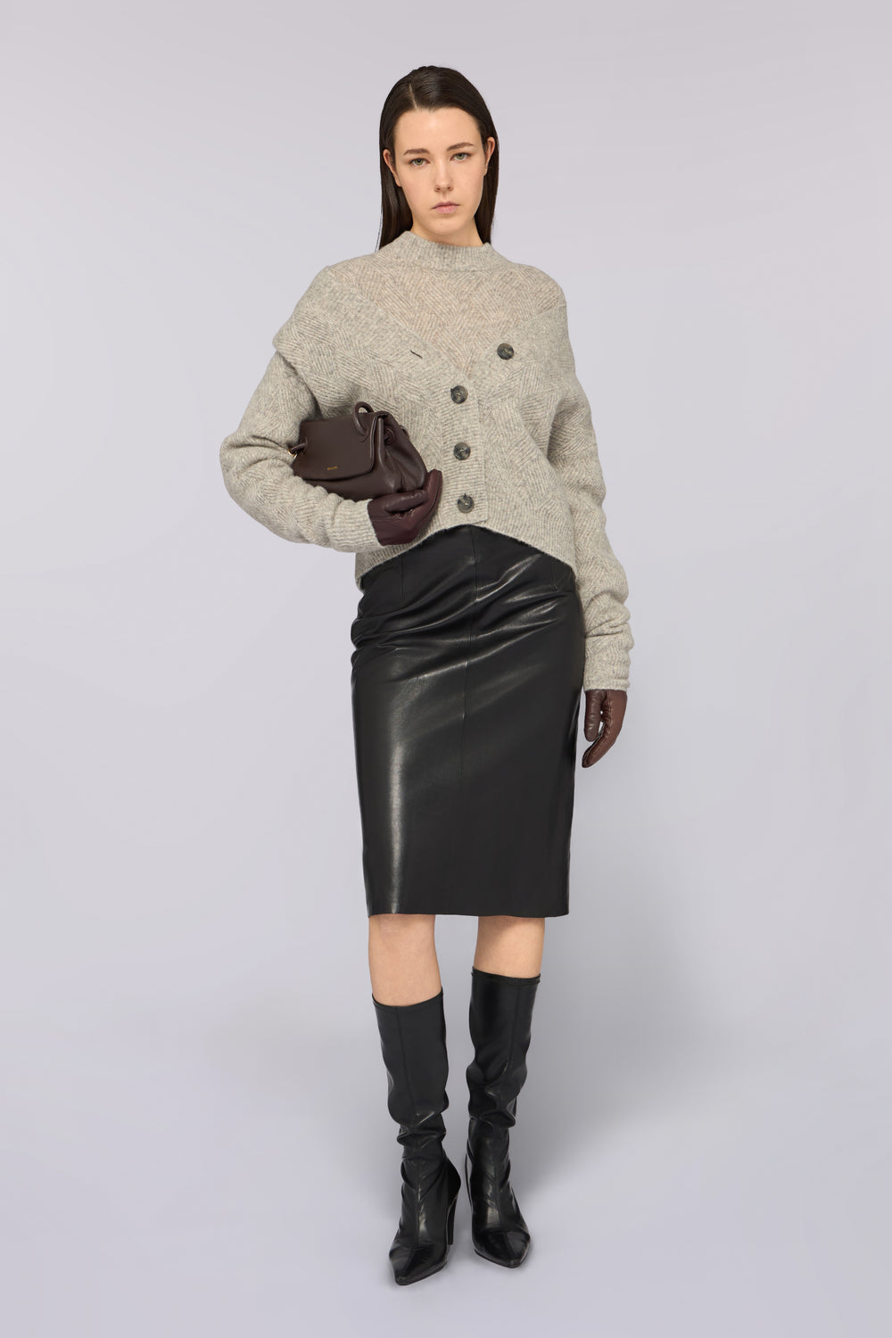 Guanti in nappa con applicazione metallica 3|69054f6a5109eed5d28ac9cc92317b7dcd83e4ad2e30c8f1168ae9811171d232