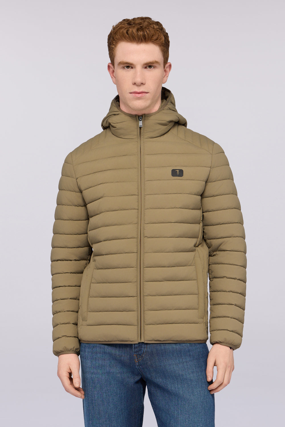 Giacca imbottita in nylon con cappuccio 1|ea9090fad475d8347752f93f4b3a41f4ce493c928516b6ef74cf92e1d5614776
