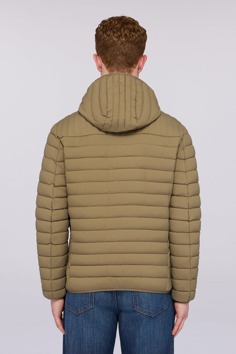 Giacca imbottita in nylon con cappuccio 2|76fb986913ccbb5796ad960100a6e4e3d2c1e3a577f2ec1f20497b26ea427f79