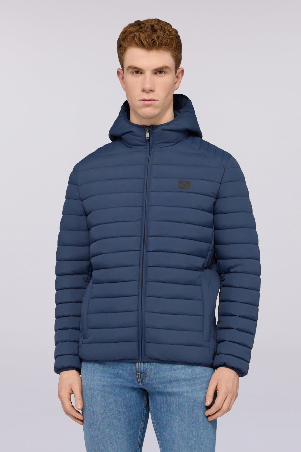 Giacca imbottita in nylon con cappuccio 1|648f62c0be68fa87d7b85b7f6ba8aa92e3777be30ec673a5f79e2a1dcc97544f