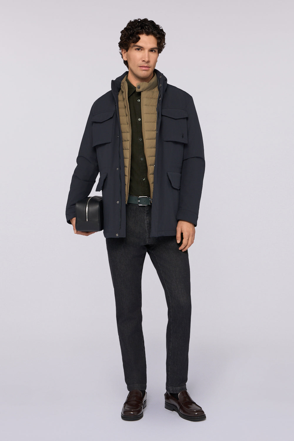 Gilet imbottito in nylon 4|9a12ff3261397b0bca586c53e6985181643a1e2eae1b1671ebcdde32fe6ee489