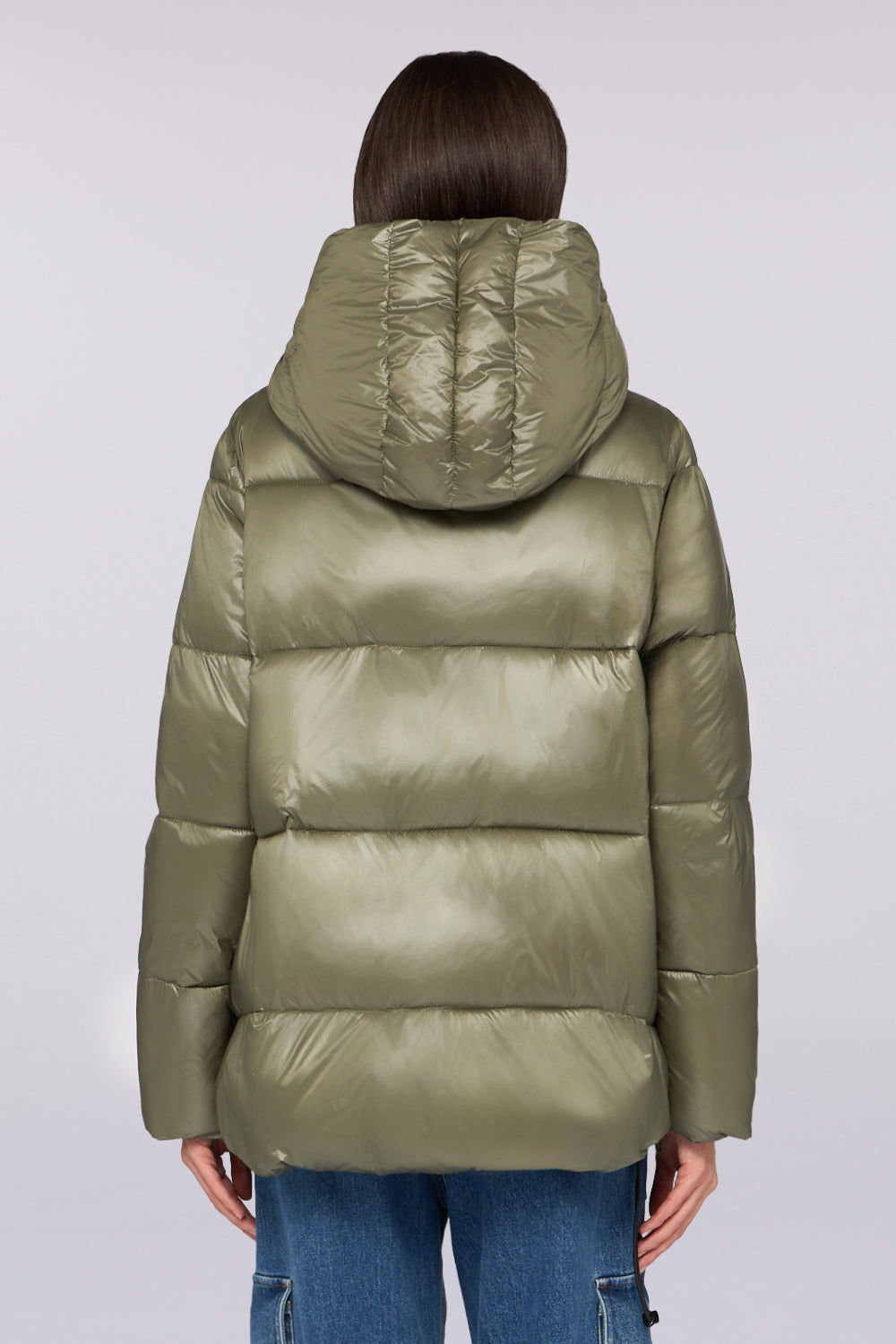 Giacca imbottita in nylon lucido 3|877f8b5f61db60be71f2cdb369831b5c177c43bd91224523e8049187f6920123