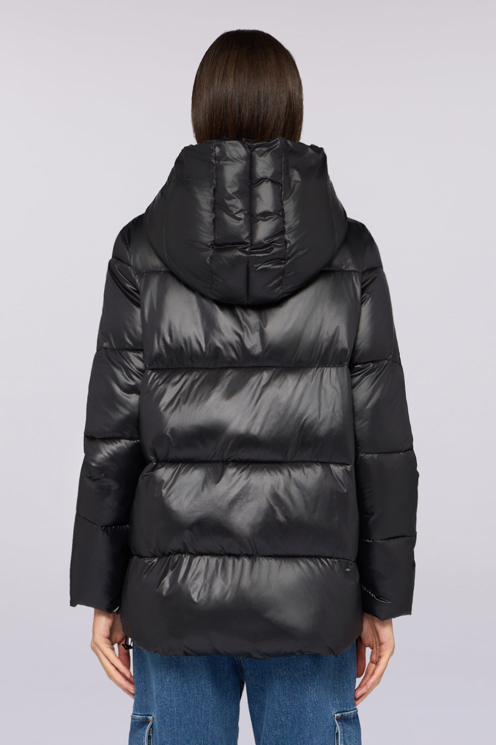 Giacca imbottita in nylon lucido 3|608ecd0085d8bbbbca790197e7b786739ee3fdd26bc3f26cb1e0a3c3b1af436d
