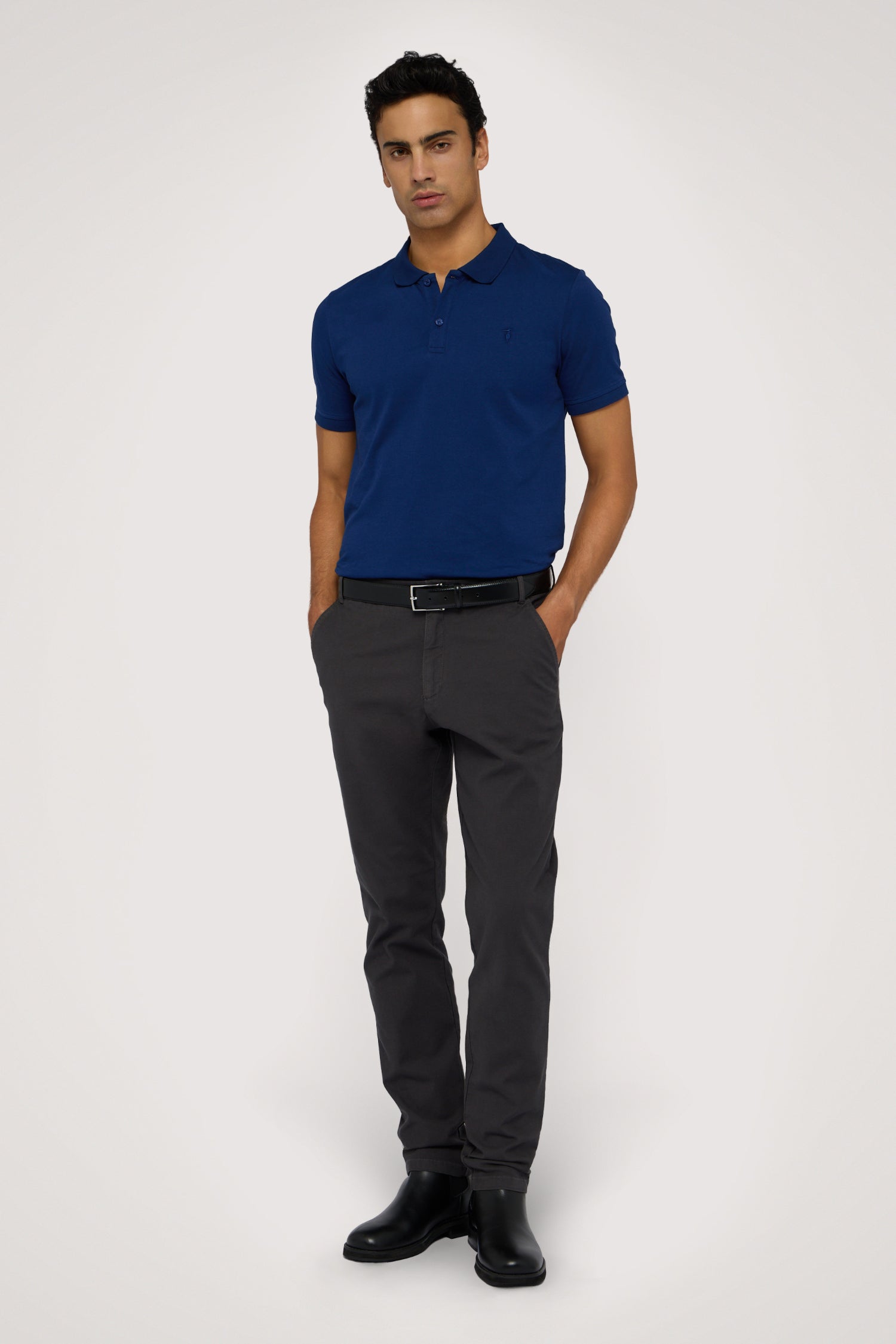 Polo slim fit in piquet stretch 4|b8f082b461a9d6f01ff2142de5ebd995b916460493ad2abd029e36043cbcab4f
