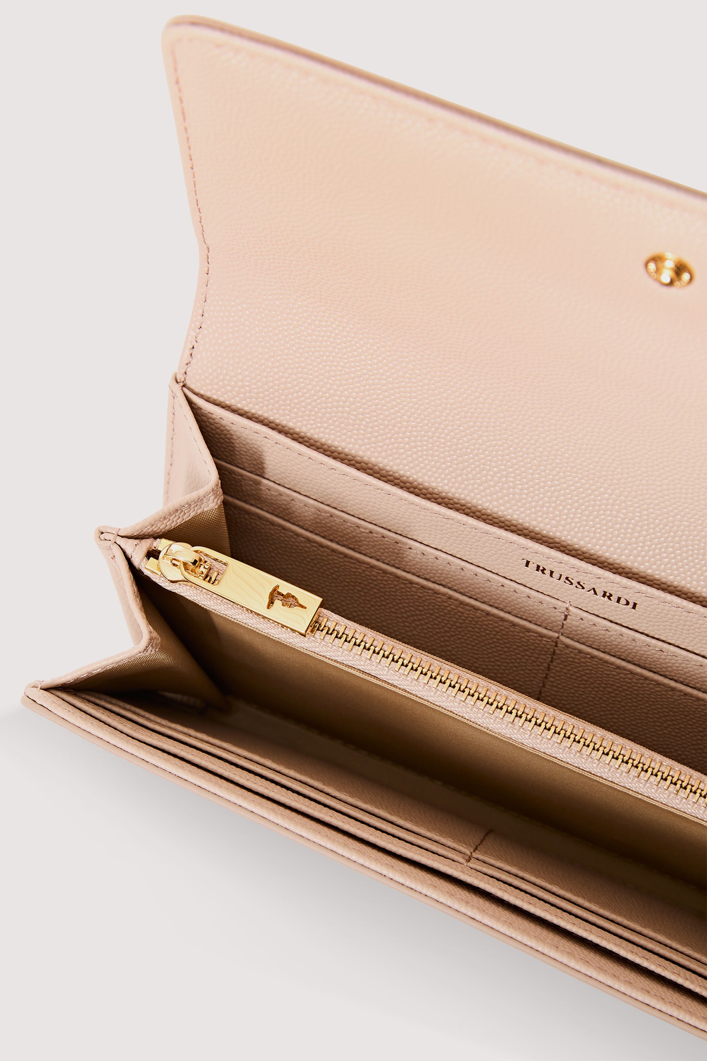 Portafoglio Cameo continental in pelle grana riso 4|c2f5e964caa5efa1a22d8f1028549037b30be55af90ef367297b93b625a1a5c8