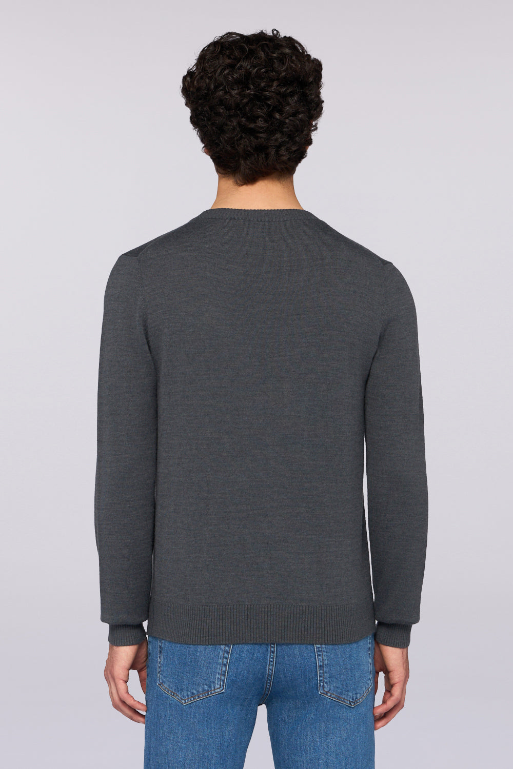 Maglione girocollo in misto lana con jacquard 2|1fd759df3f404550679f313d60cb6557af55792d1a53a723d6e59d0226f18fa5