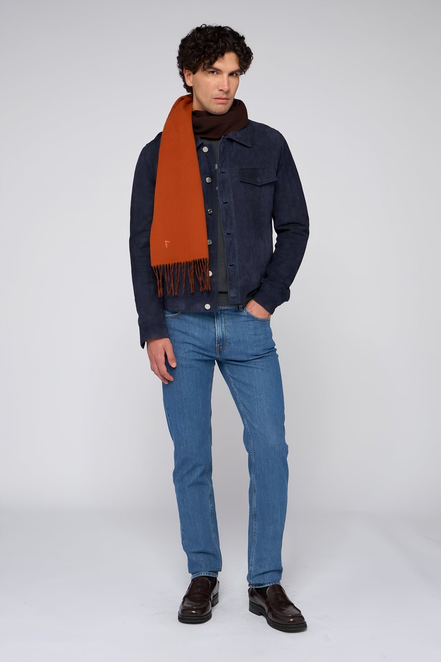 Maglione girocollo in misto lana con jacquard 4|d4668ea35c0af2ca4de1ea7e75c087e83266c4e23f77555daad4feb068ad9a8c