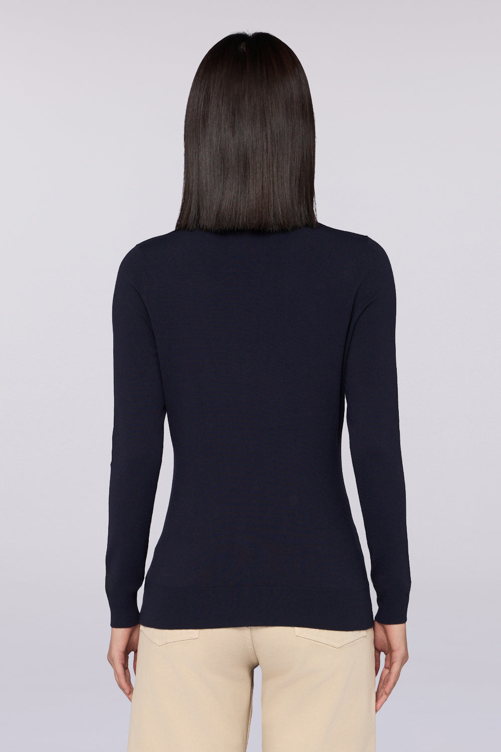 Maglia girocollo in misto viscosa 1|ab33dc01ea6b6b0541f00999f8db0ade80c4f39875a504d741d77246770b44b6