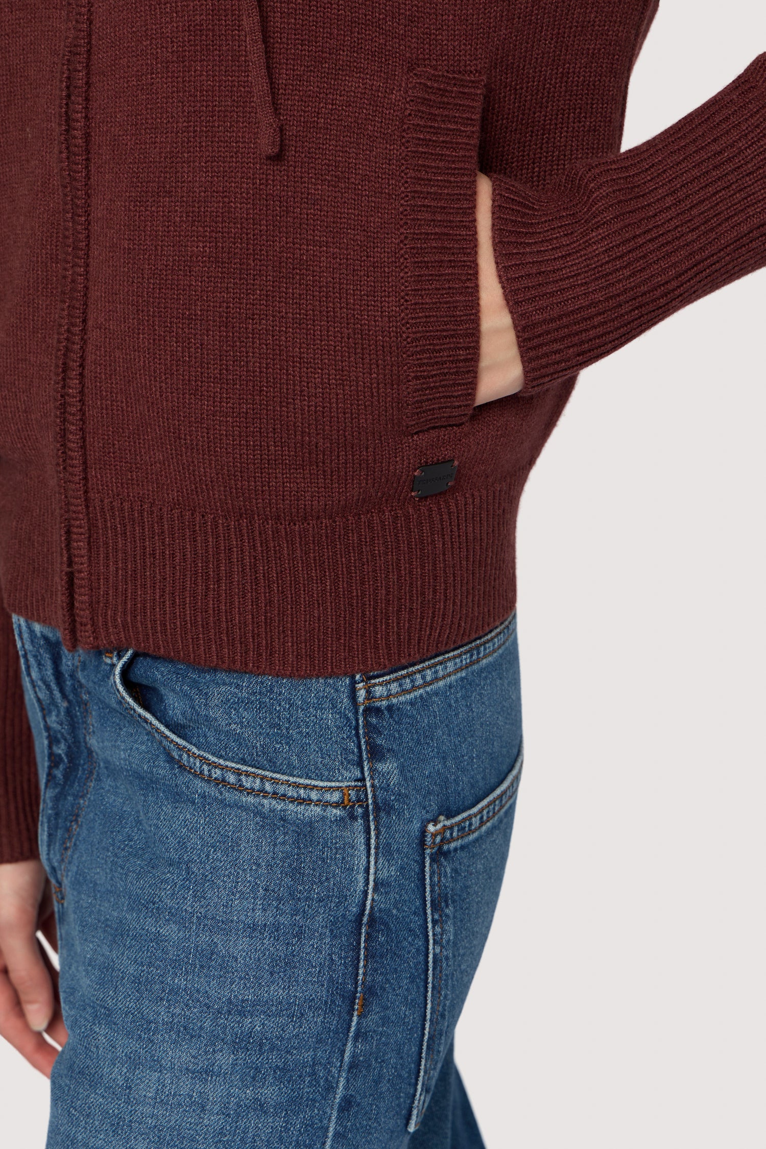 Maglia con cappuccio in misto lana 4|7c715ac29196ad1cf7ca4cd6260ad03b029f537598f04c3819218fc0c1050a37