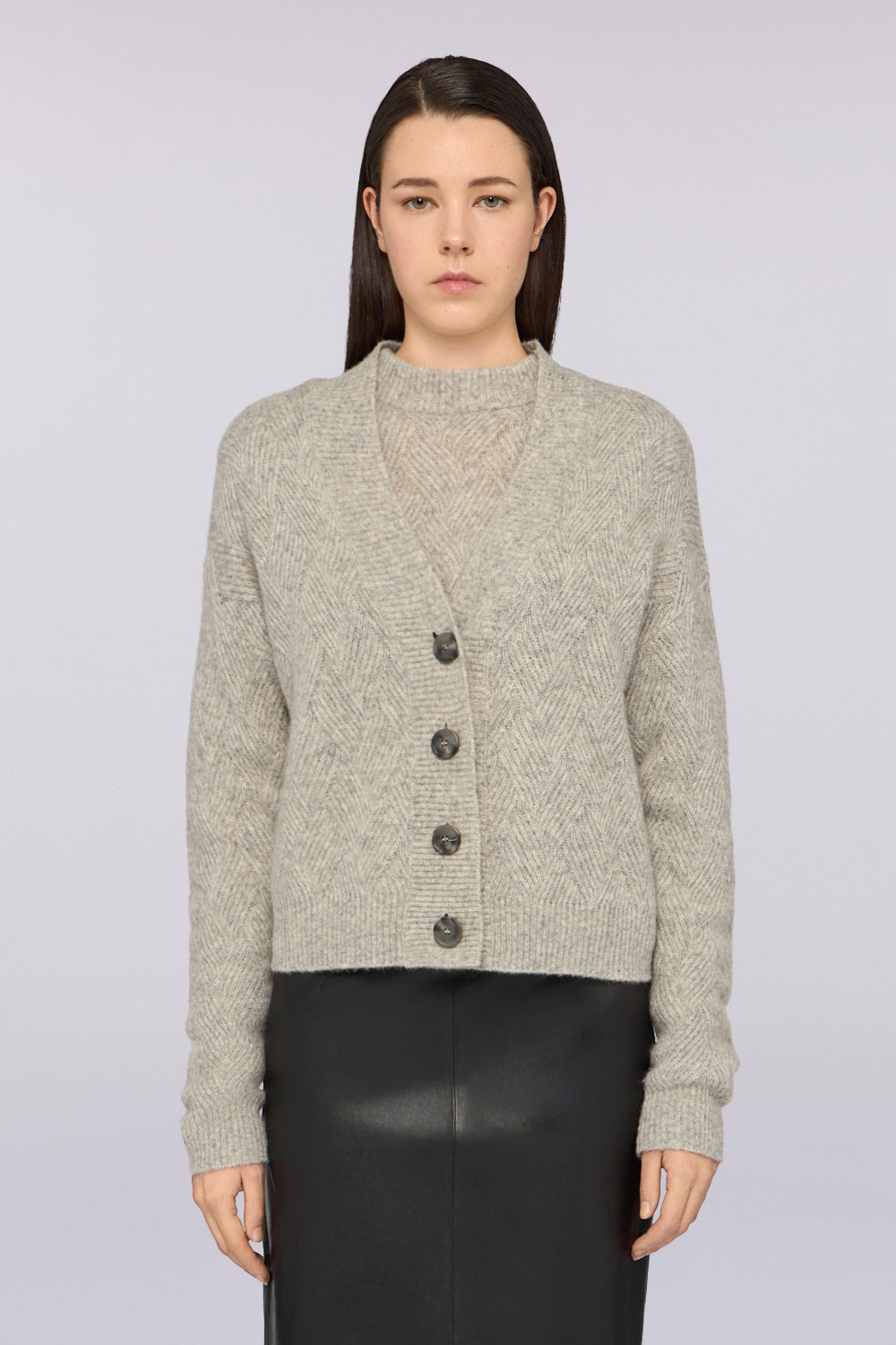 Cardigan in misto mohair super leggero 1|2a031762f056b166b6c1c68c047e12bea8bcca62ba7b403f2798c2d2ffb01194