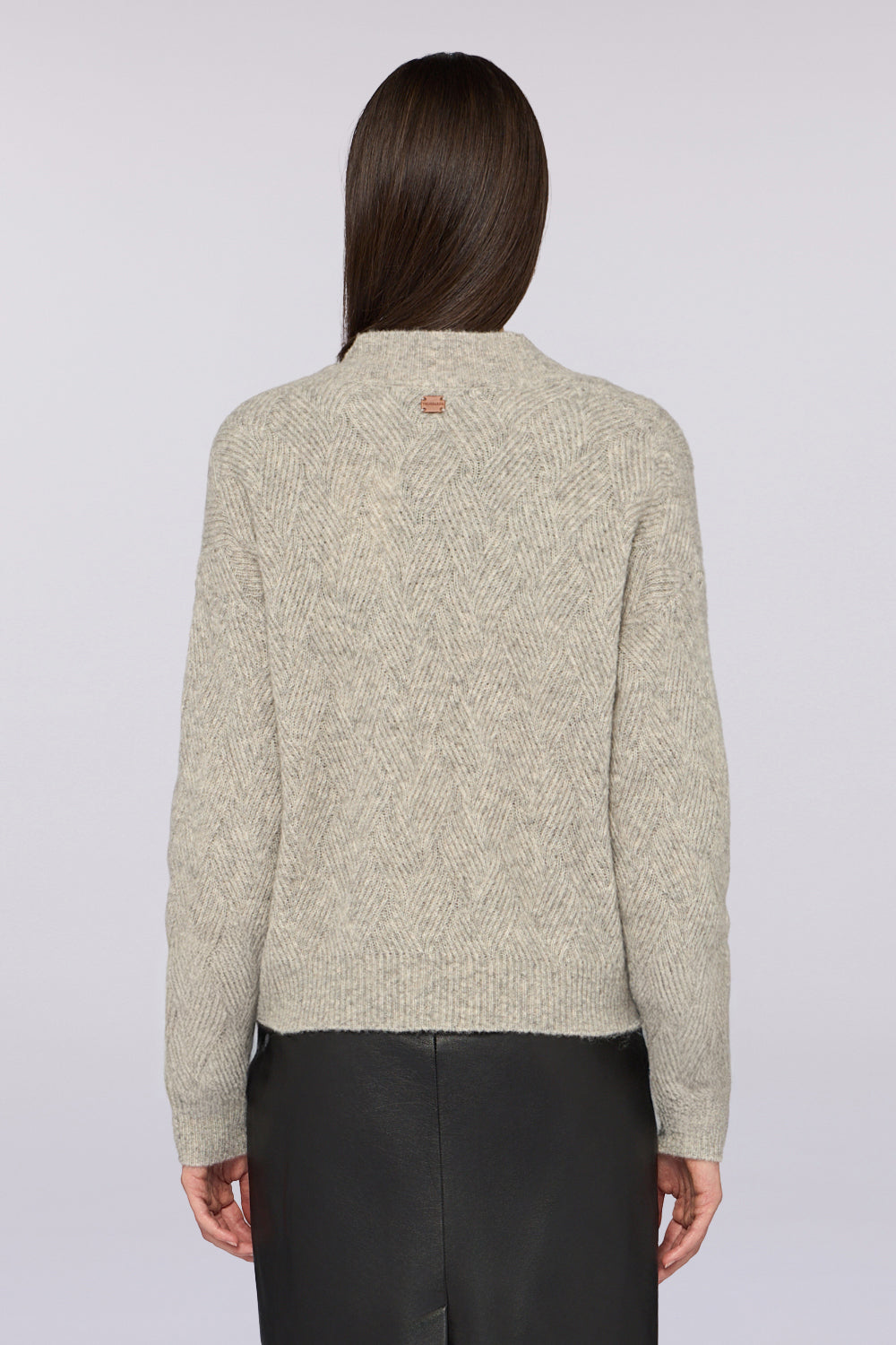 Cardigan in misto mohair super leggero 2|4fe2ff3b77c328c53237f146a5608d2d53a931ea8406a639744282da8d20c7ac