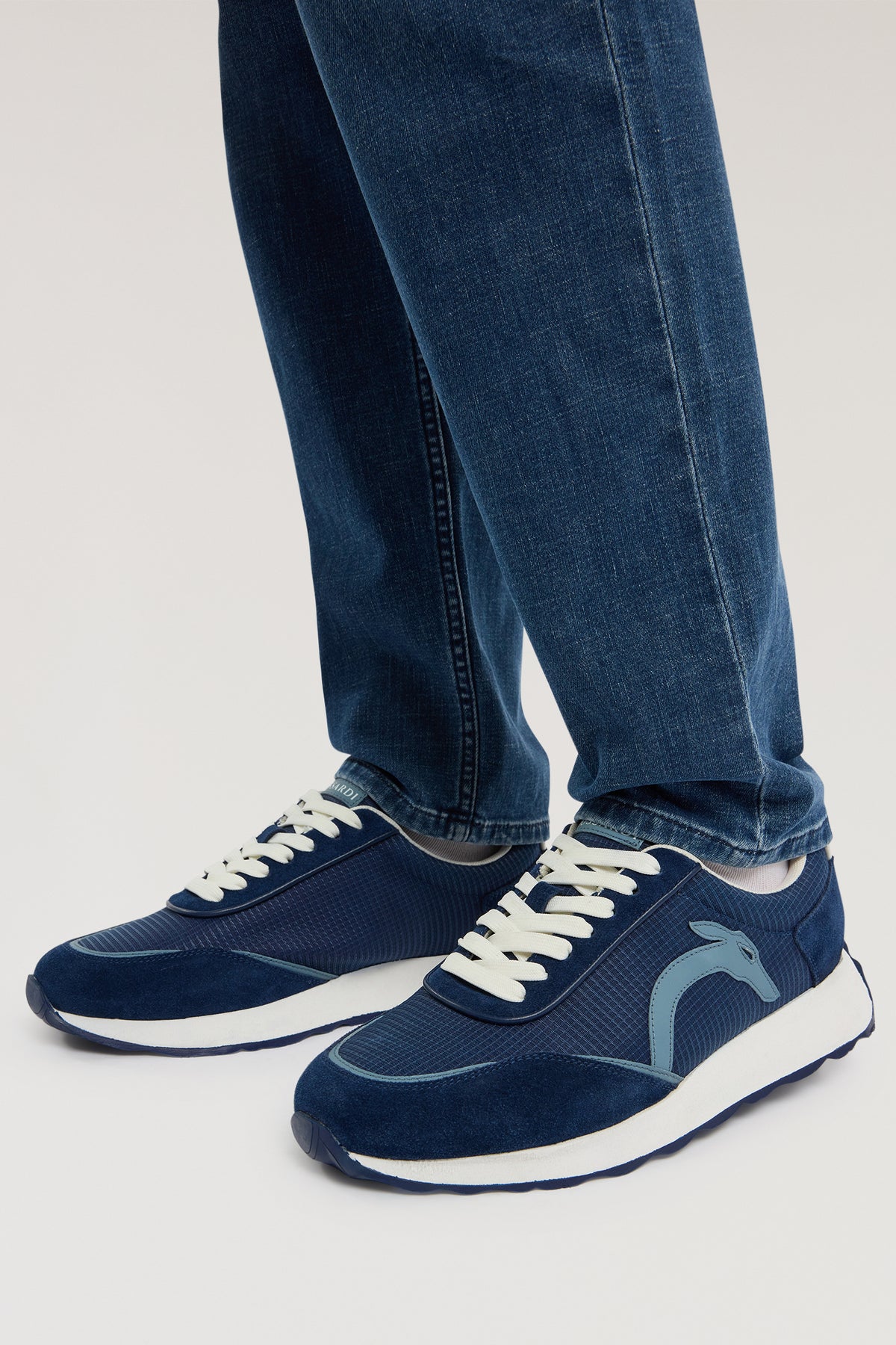 Sneaker Arrow in tessuto e cuoio 4|88211952328c5d33cb71a3cd38e50316efb56a35f533cef2d438bcedb5cb5a87