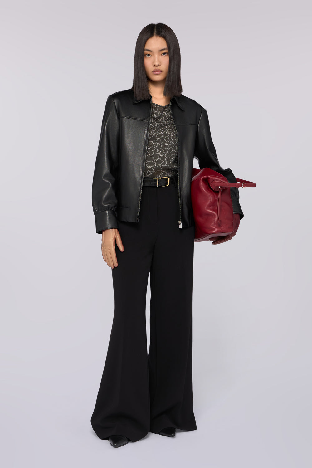 Pantalone palazzo in cady 4|dcc320ddbba226a06f5202e9e666391c49d2202595c0604f2883fe9f8c3af594