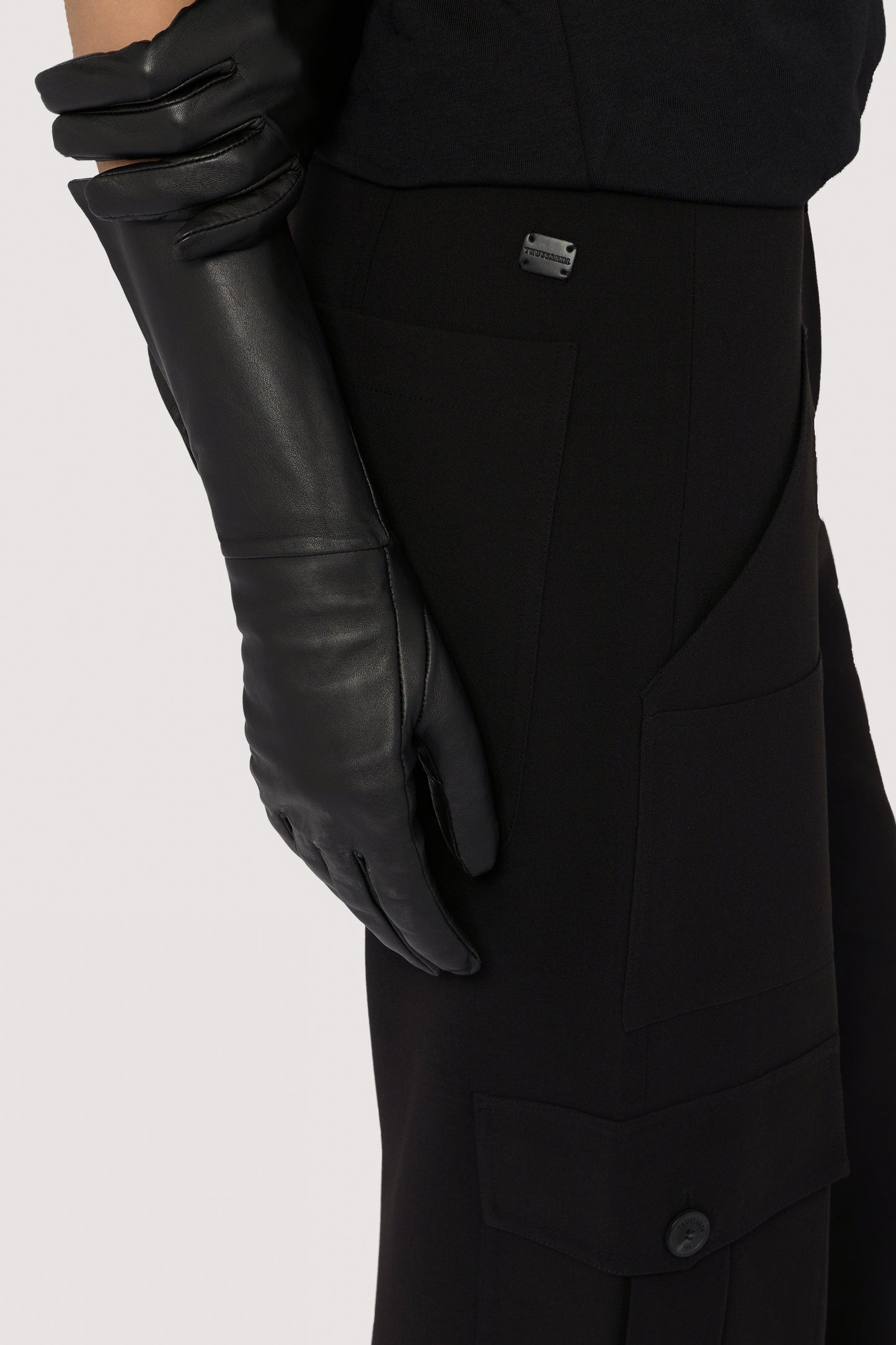 Pantalone palazzo cargo in tessuto 5|55b9d438a6dcbcd947e432090a06db2a9a8369b61a7433c5c2f255fad0835295