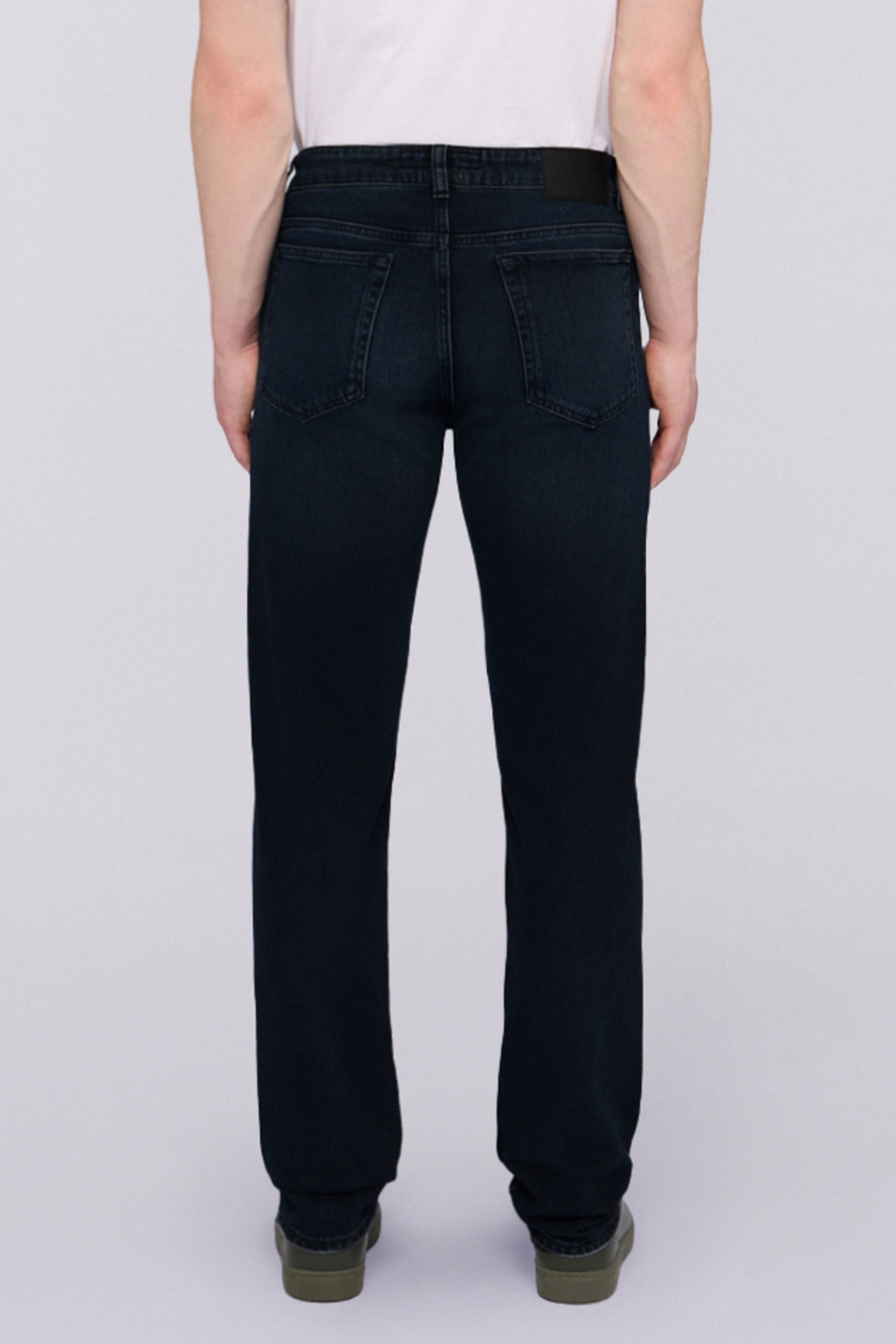 Jeans 370 Close Slim Fit in denim rinse 2|6f4c0f7ccbbcf622e230d3471407ad6bf5ec6d247acba5dca5de54a6d82eb596