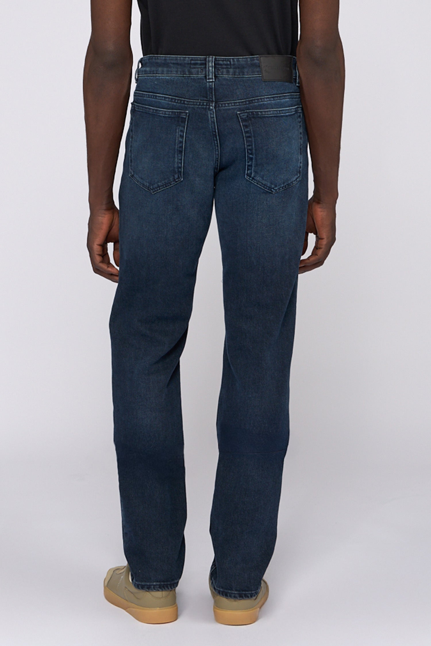 Jeans 370 Close Slim Fit in denim stone washed 2|f8dfbbcbc0cfe1ea2c2086cd5548d91572e8abe5c8df8c73d7893dda66b4e49c
