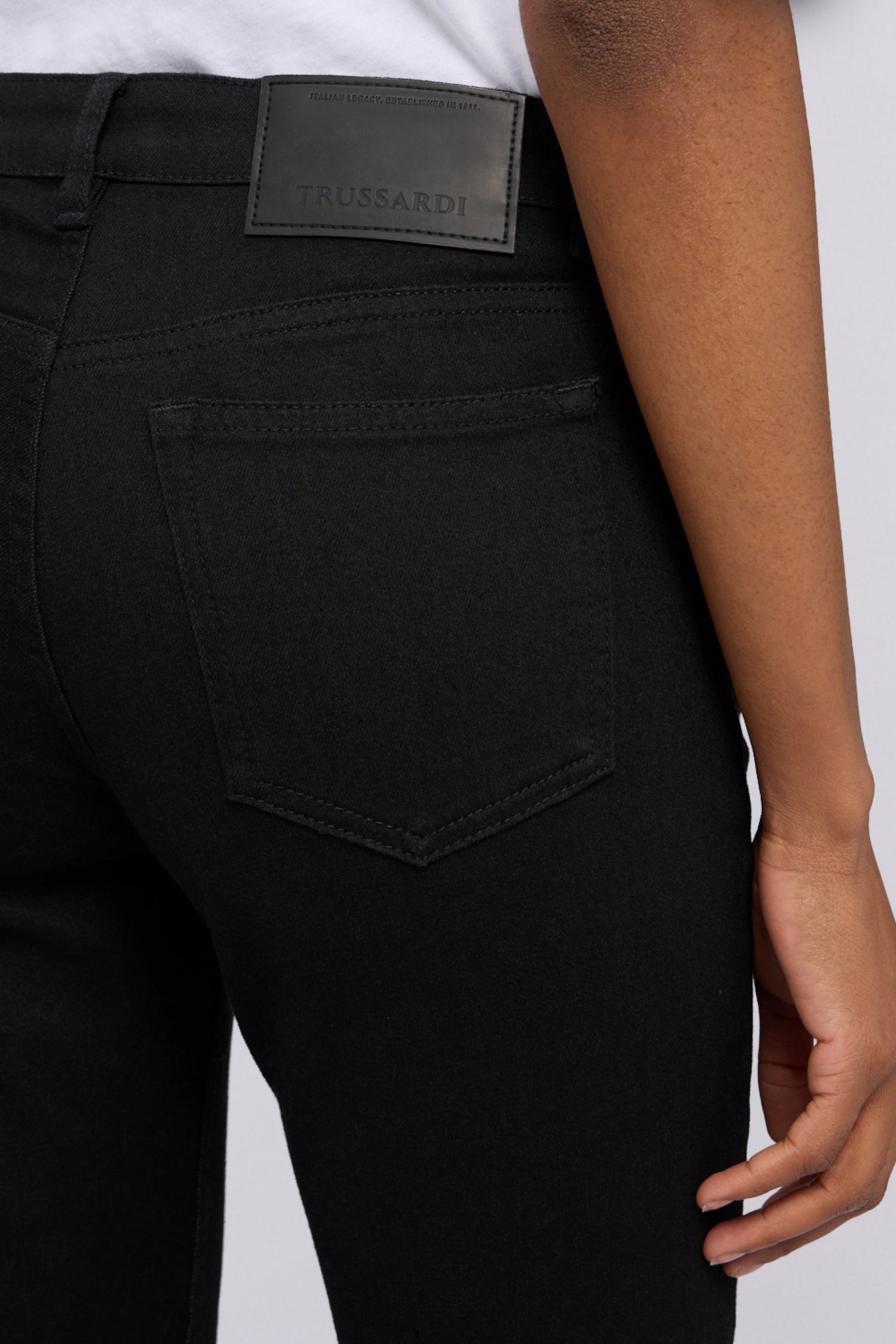 Jeans 130 slim fit in denim rinse 5|f0e02f3d851e8c12a07e7c6aa4eb6857b912ddd85981b36ac2fecc5ba85ccdf1