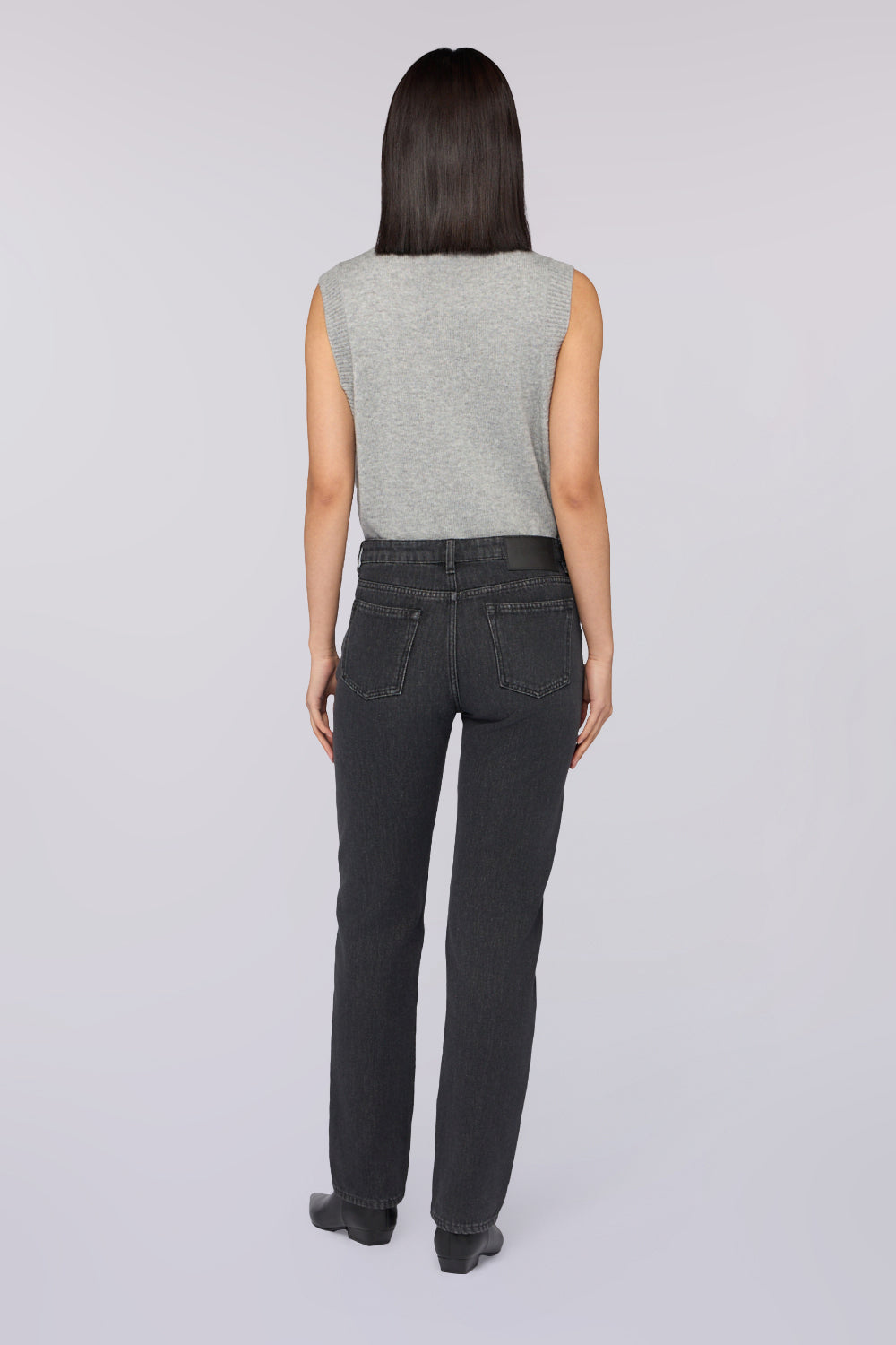 Jeans The Essential Straight 190 in denim stonewashed 2|337dc2da8bd8d54cdcb76ee282b263fb0a65d99e9cb364edce464c00b4addec2