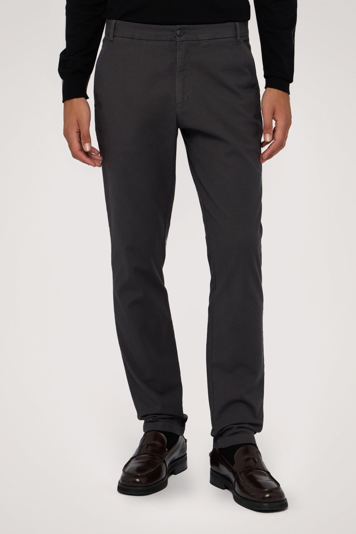 Chino aviator slim fit in cotone texturizzato 1|b4ac7712c8db2e3bdf3b1b70bde0c16dd1868835125573f72a7fb4cc5fc96cdb