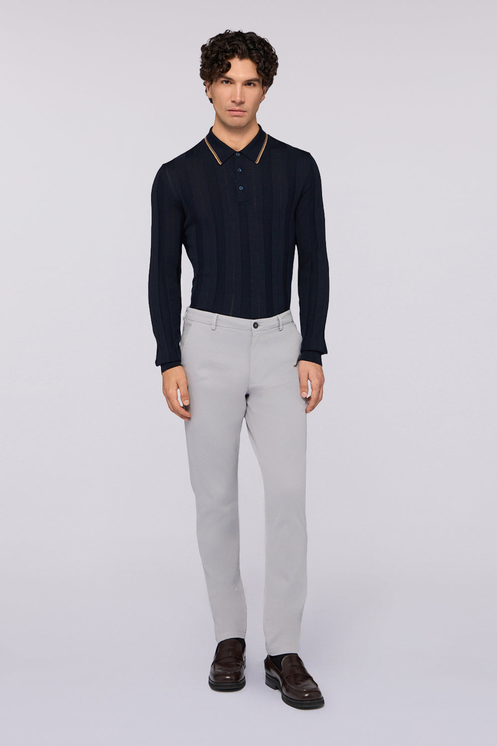 Pantaloni 131 Chino Aviator slim fit in gabardina stretch 1|efda1f021bf51413f9a50176d367dfebcabf68305951ec1d96533883592e2caf