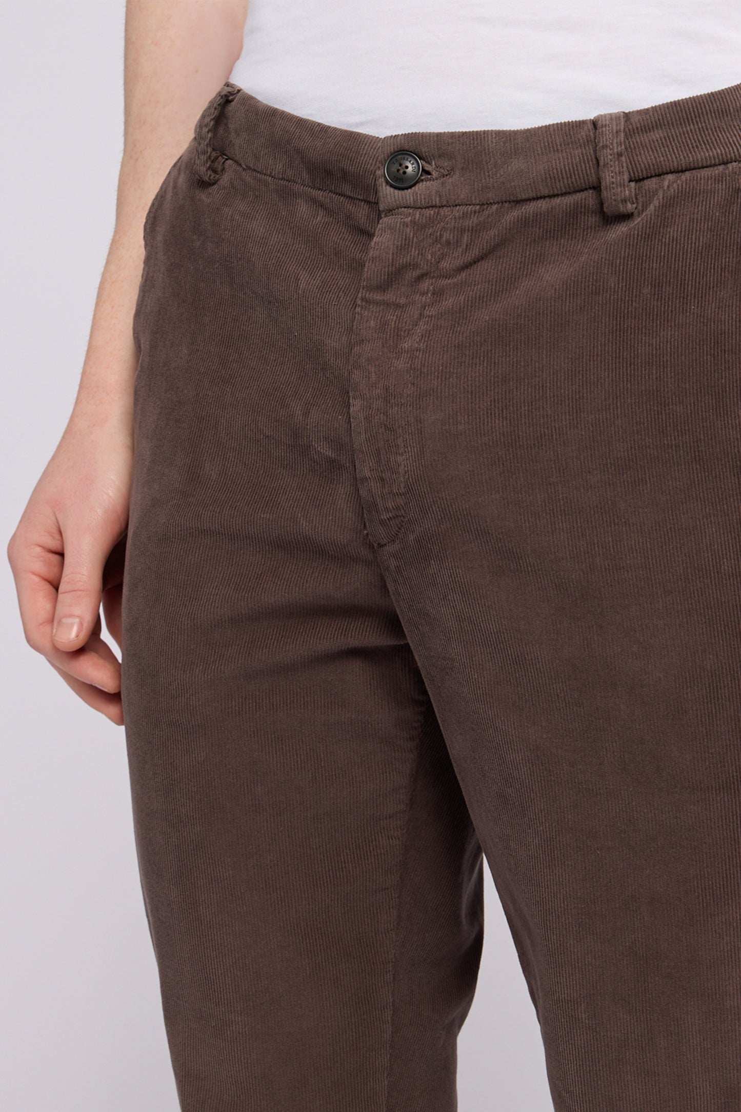 Pantaloni Chino Aviator 301 slim fit in corduroy 3|fc07f03ecd49ddf0f750de0ec9a1ec64b9f4eae149f78b3ef88d9d1b4ca0cb68