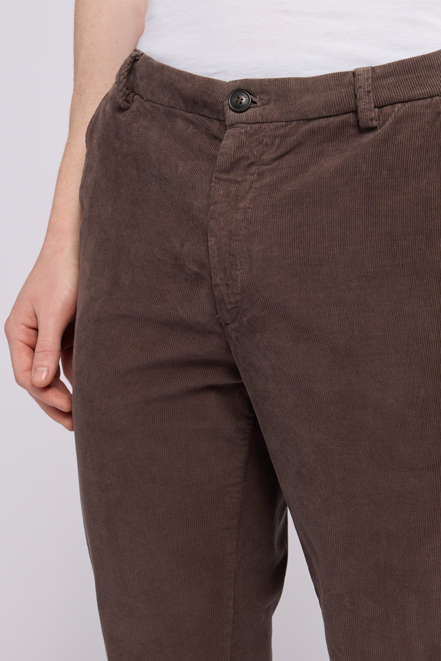 Pantaloni Chino Aviator 301 slim fit in corduroy 3|fc07f03ecd49ddf0f750de0ec9a1ec64b9f4eae149f78b3ef88d9d1b4ca0cb68
