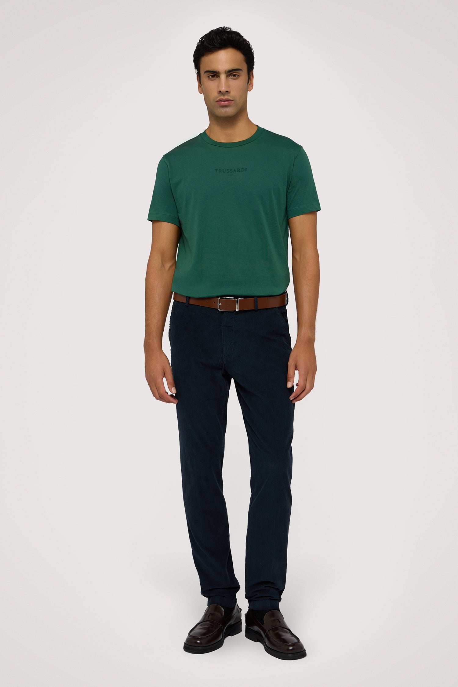Pantaloni Chino Aviator 301 slim fit in corduroy 4|a40a27232c764fb9ca2686e797cab3d83f878c578aaba2d93a0dd31dedf4636b