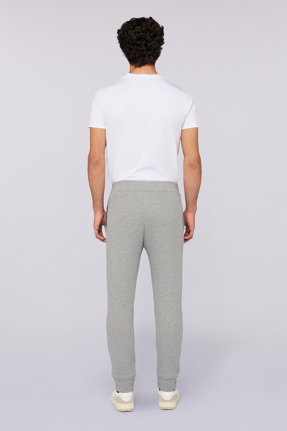 Pantaloni da jogging in jersey con ricamo 3|7fa47880f4dabf8afca39ef4542765e43d4685cb37cd075d13e3e8377f59e6ee