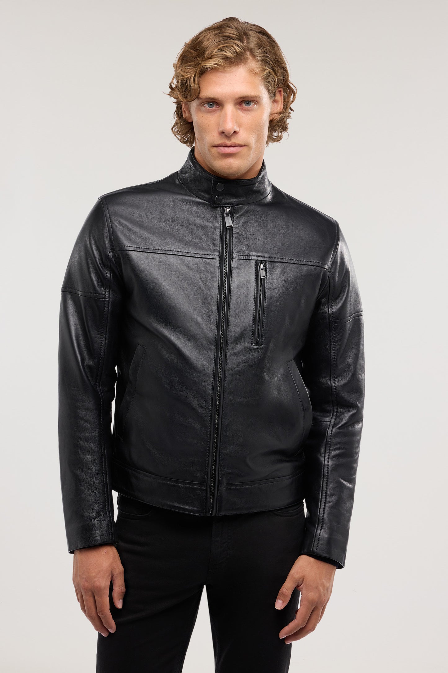 Giubbotto biker imbottito in pelle 7|76b86f9cc7d274add284bb8d59ced703391d681324c3e63dcb838998887ae21b