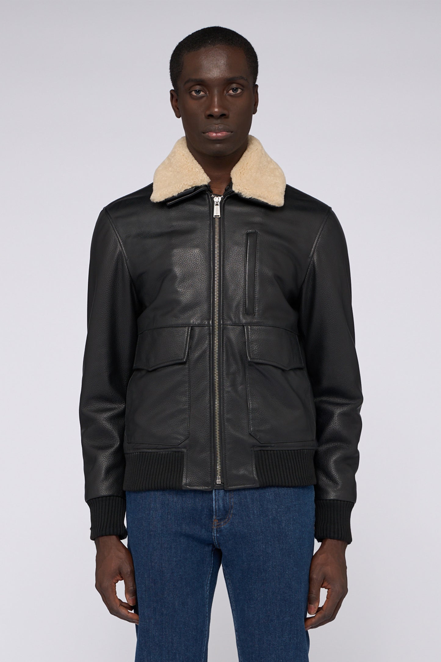 Giubbotto imbottito in pelle con colletto in shearling 1|29b83c64d1403502a7ef8bac9668907f4320f8739bcfa3f5c80285d566d3de3f
