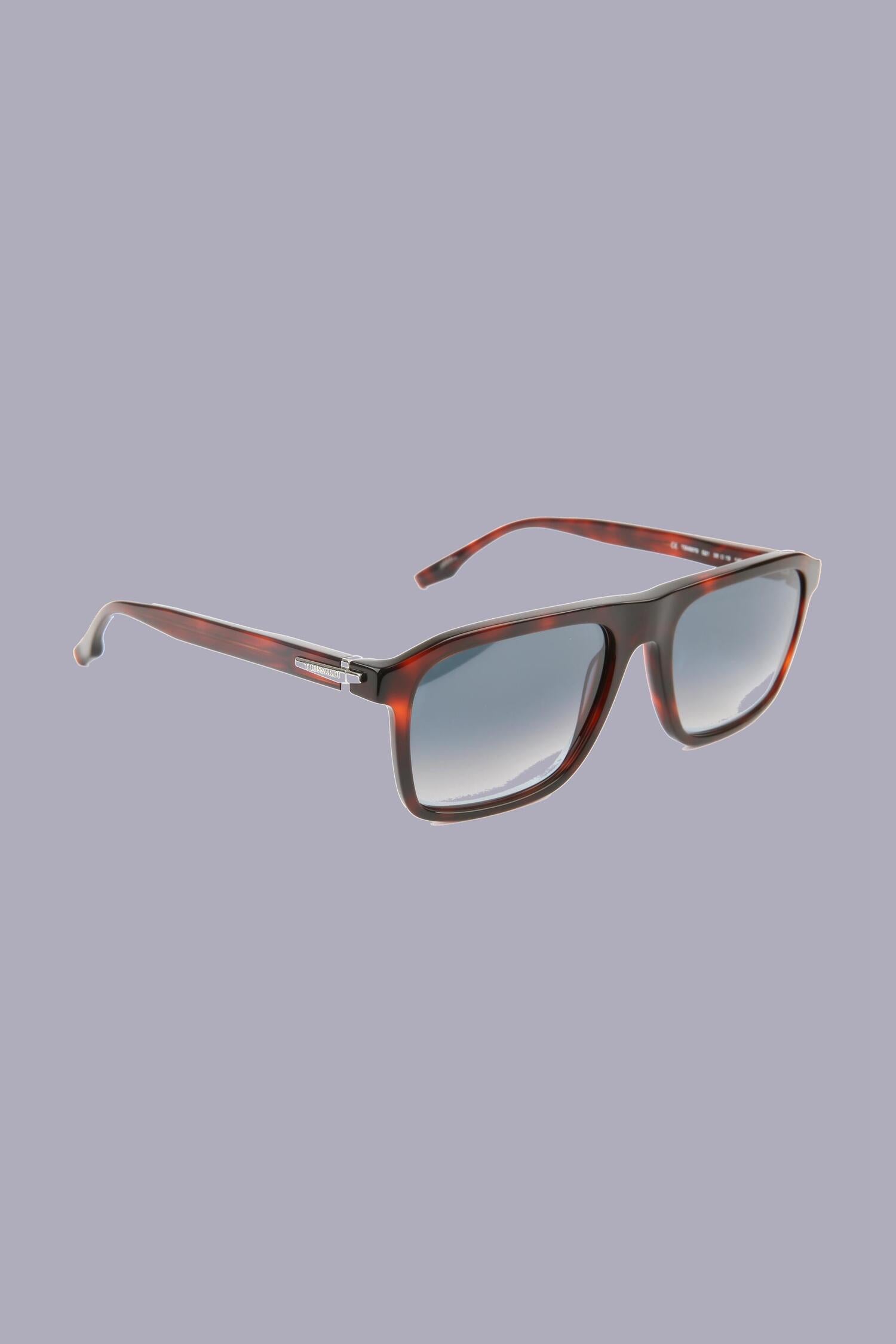 Occhiali da sole squadrati in acetato 1|75936c493b77e639c15a9f208eb3379c2c470c414c15784365cf7aac32c51df9