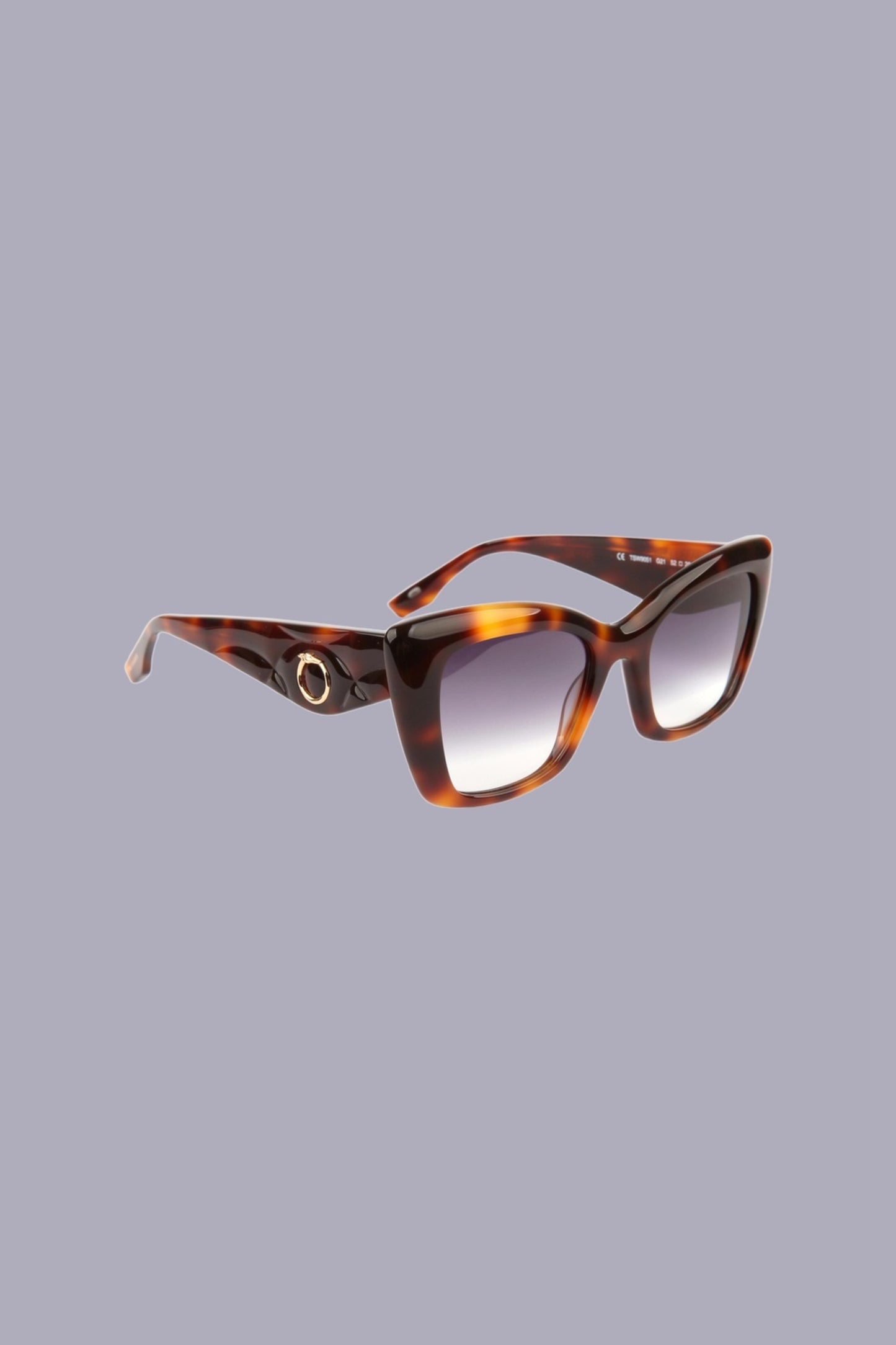 Occhiali da sole oversize in acetato 1|79cf87c1b60ca02710a49633056db247e9f58eeb5e11486b4c73142603097ea8