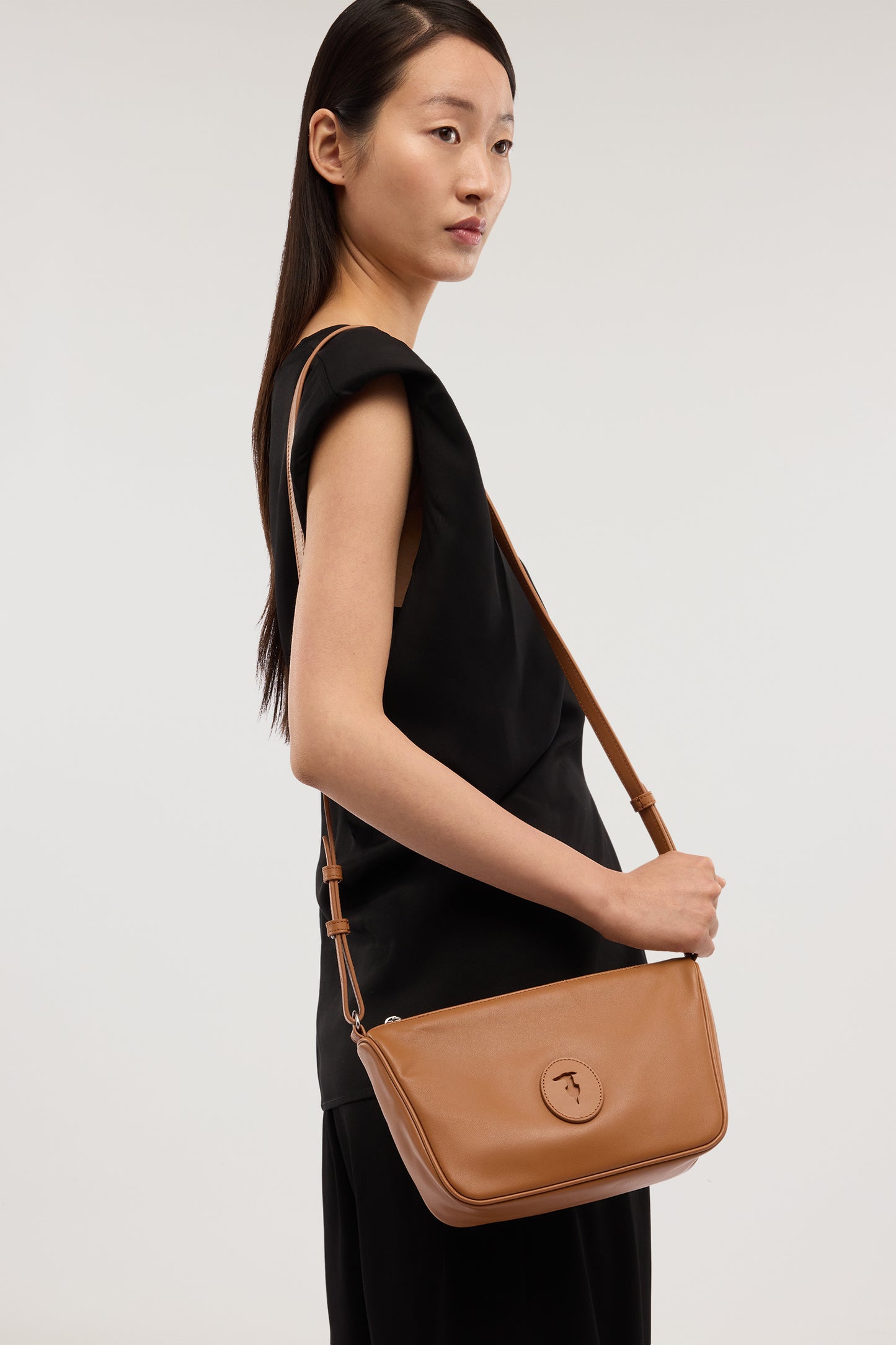 Borsa a tracolla Society in pelle 9|c89085c1567502a7c8c6a787f3a103a1523bef59dad8d268bc9f233c05b1ca7d