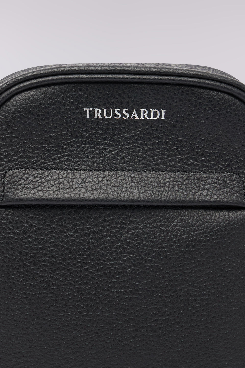 Borsa reporter piccola Office in pelle martellata 3|5415509c8401e83238b19e81e303578413ae2205622b069032733806971f9bf8