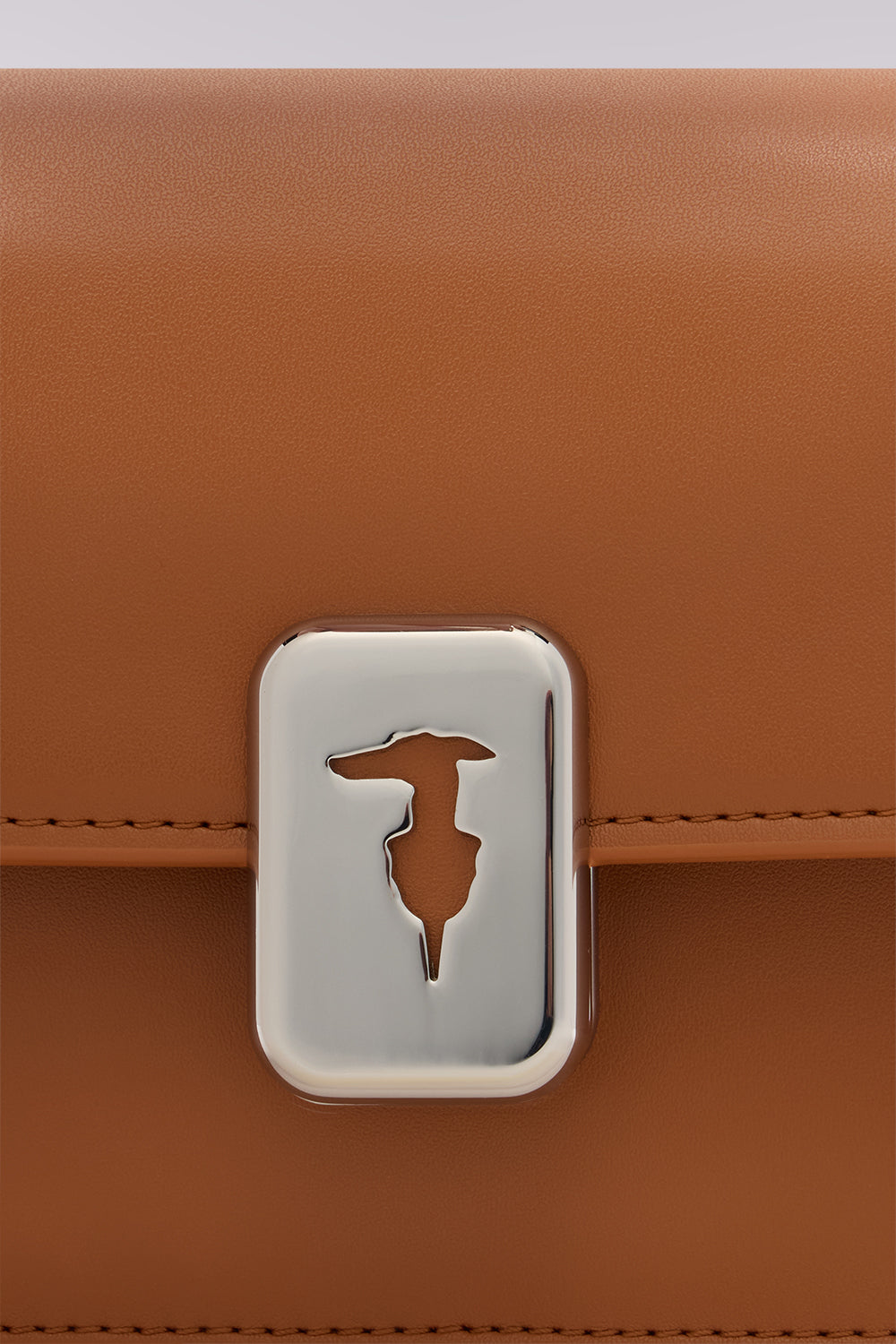 Borsa a tracolla Cameo mini in pelle 3|cea31c5a376f37e34d80456037f03302e84f953a2da576e98fa1d045d0b2b155