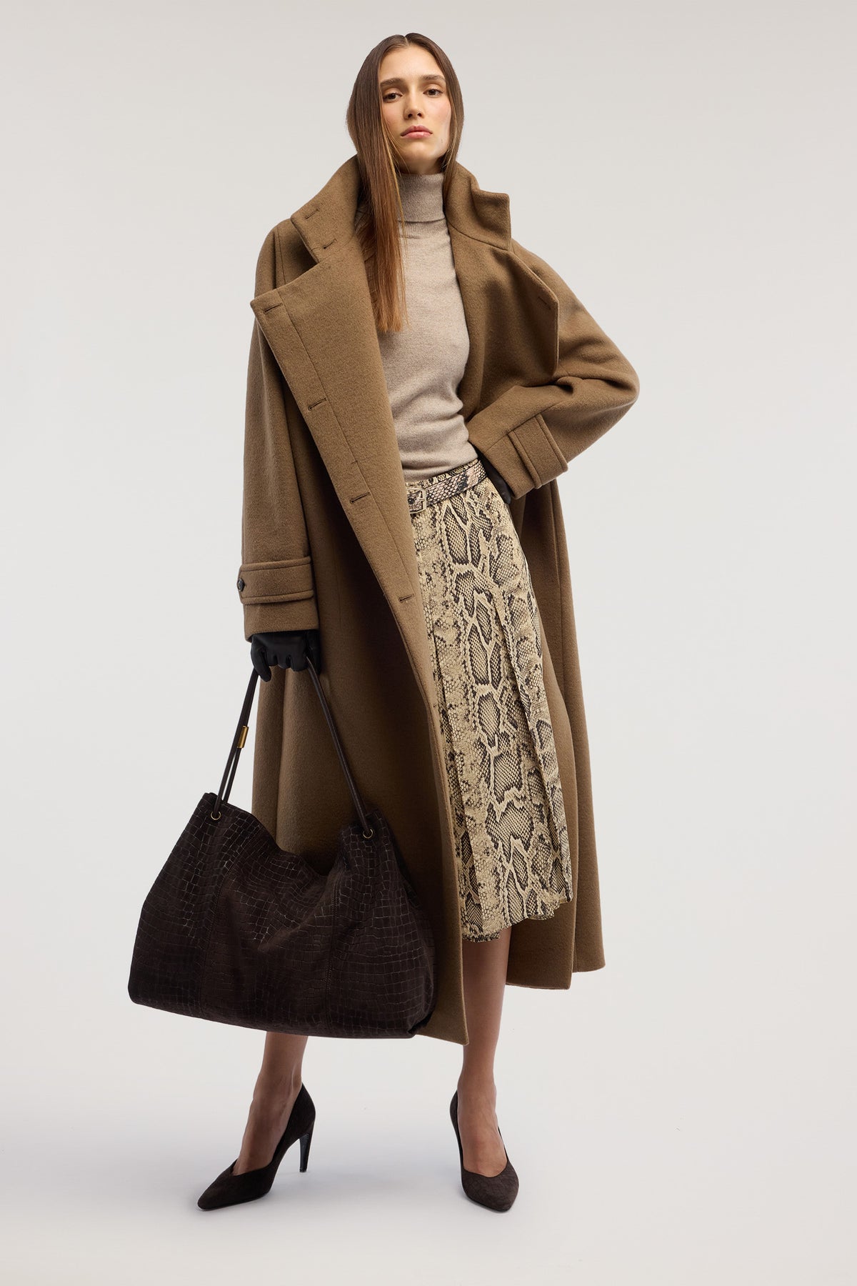 Cappotto over in panno di lana 2|9a525c60fa1cd156e0ffce42ed6e732fa1d8a0a56198b2802b1b7a37bcdb86e9