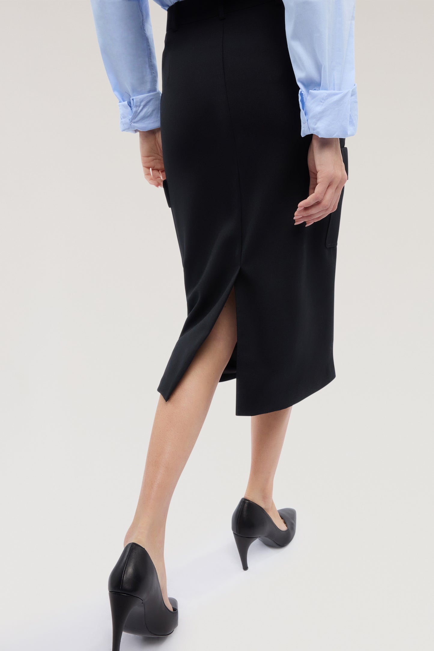 Gonna midi con tasche in frescolana 3|475a339d7d598c320ed34f2eed8ef33a85b6fd93f50b0158829c824f34cf6b93