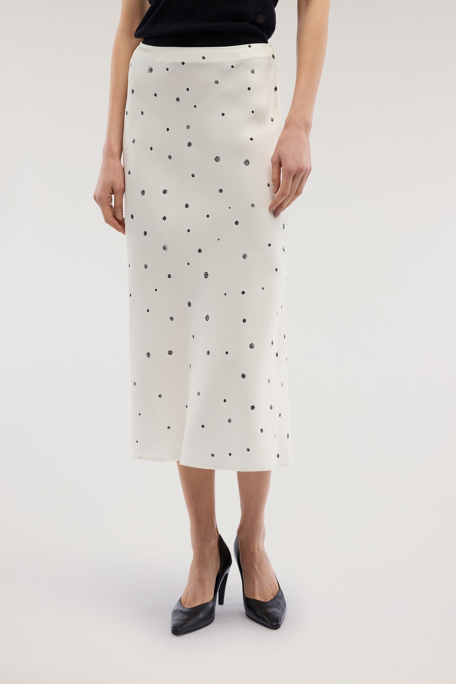 Gonna midi Gentle Pois con cintura in viscosa 1|28109e0818d3b07222b3feb79b518a8f2a5741bb06ac3997eac01aa686ccc22c