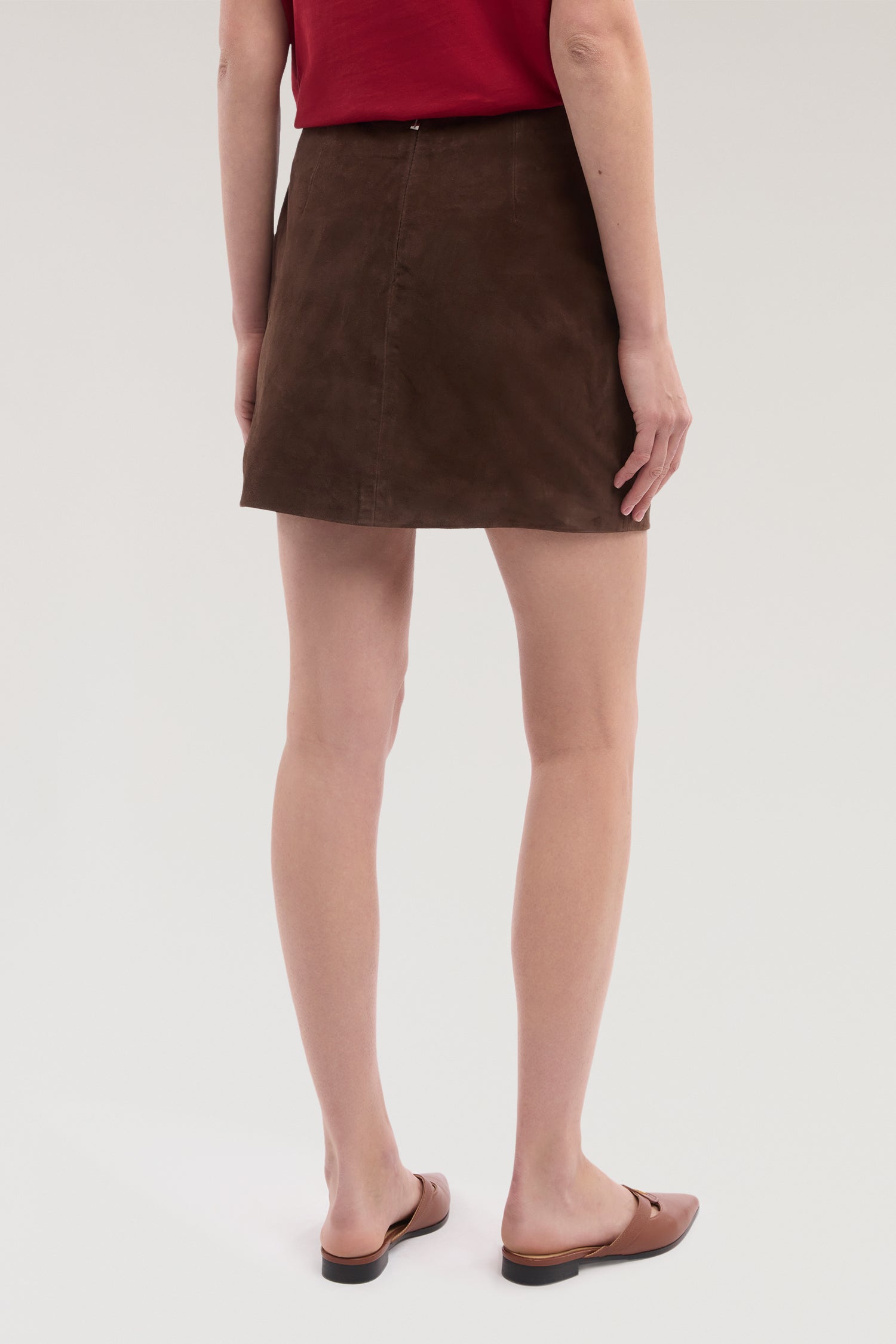 Minigonna con tasche applicate in pelle 2|d0963bc079c08365ef8baab68e1ce53cd3fd3813258492dfc6956b588119942b