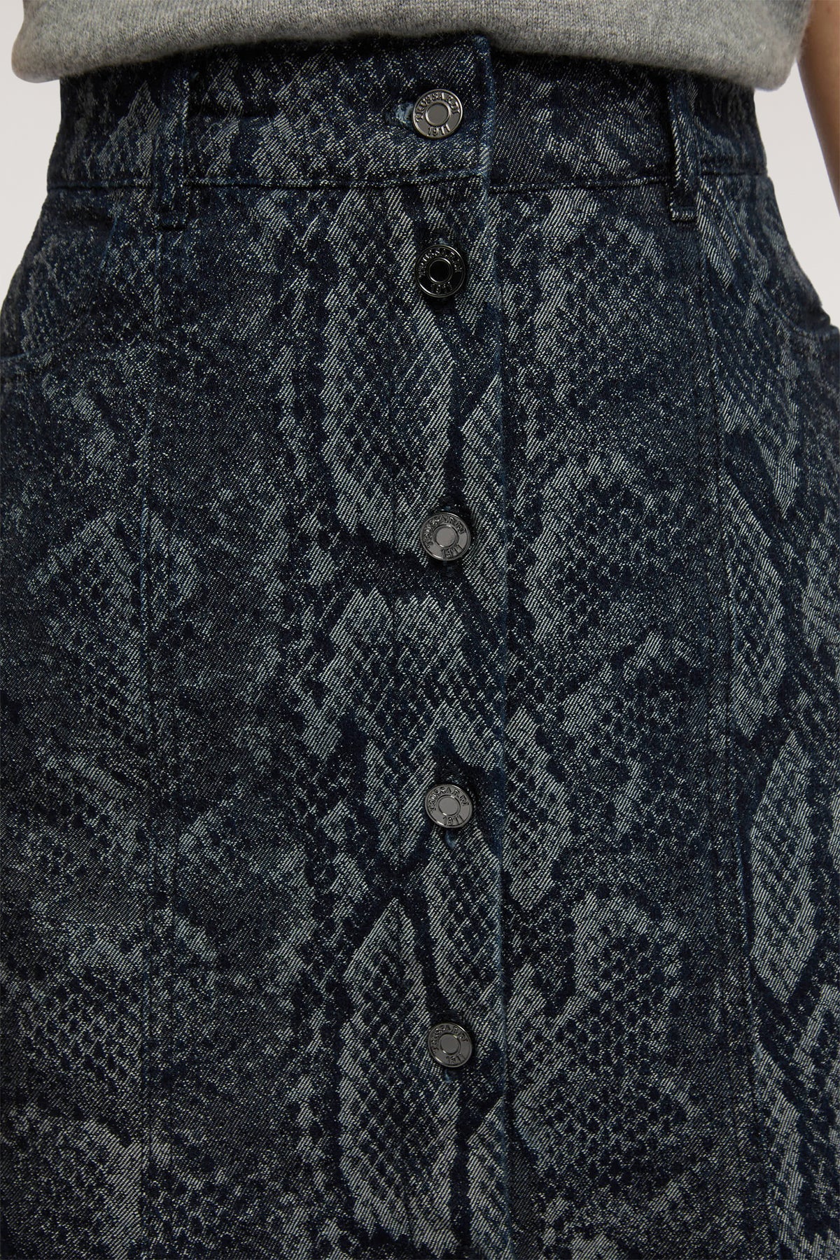 Gonna mini in jacquard con stampa pitone 4|93a5ceaab7ee10c684cbffacd14256a31df8c1143d1809dbfc269e4f2e7e48f0