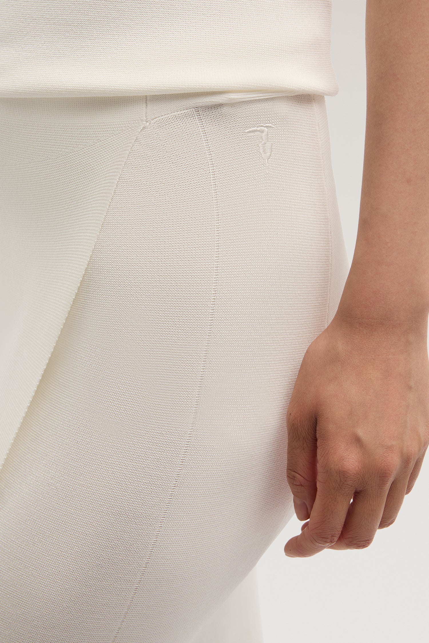 Gonna in maglia a pannelli 3|e24a2b079a87e7d51e1ebb68f70a71407906b62c0dd41d5dee5bbba4b68441b6