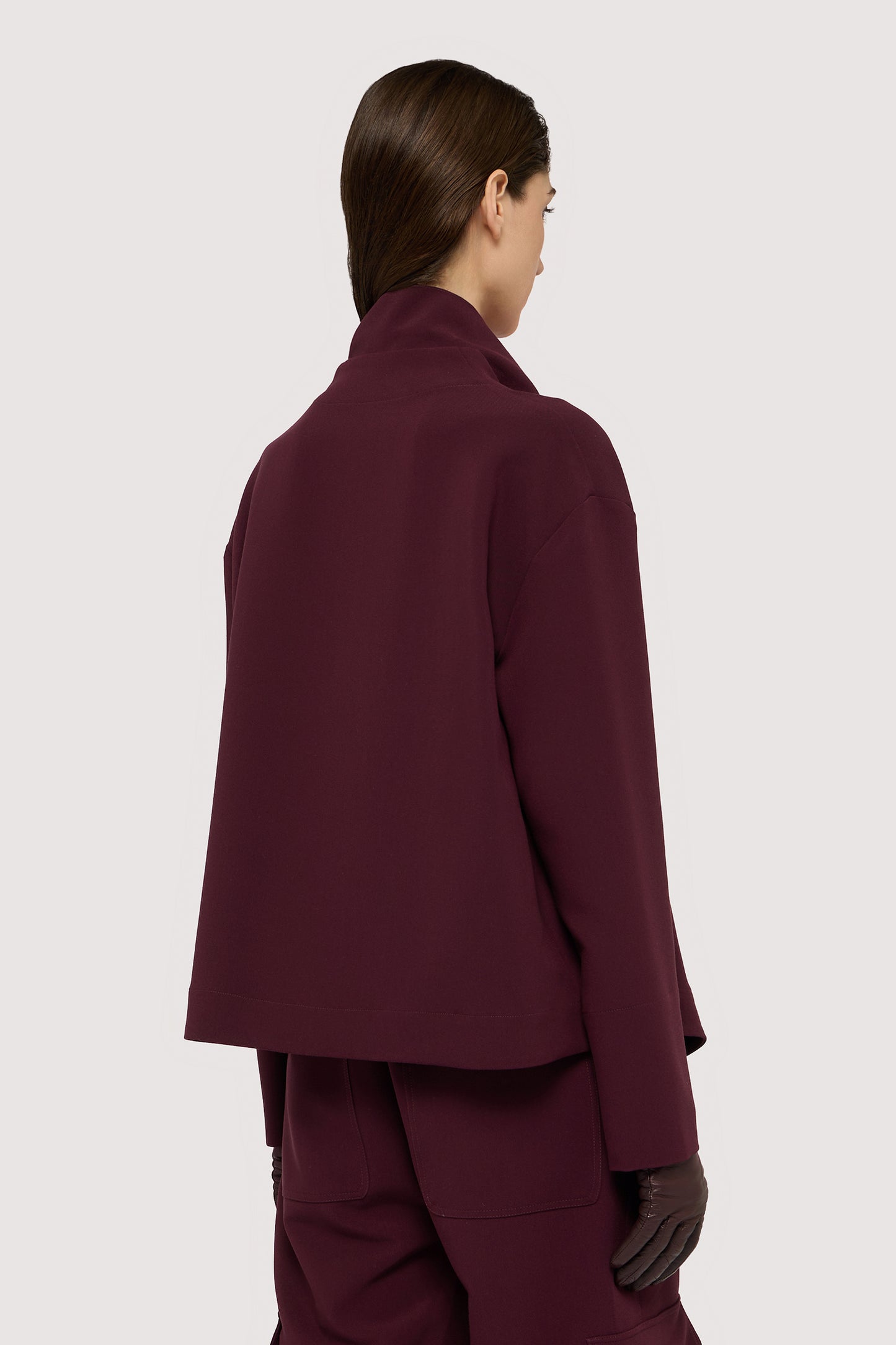 Giacca camicia relaxed fit con sciarpa 2|a7b570433f8be1b8ae445c40030cce8a8a7136a8b944f076687bed52546e2dba